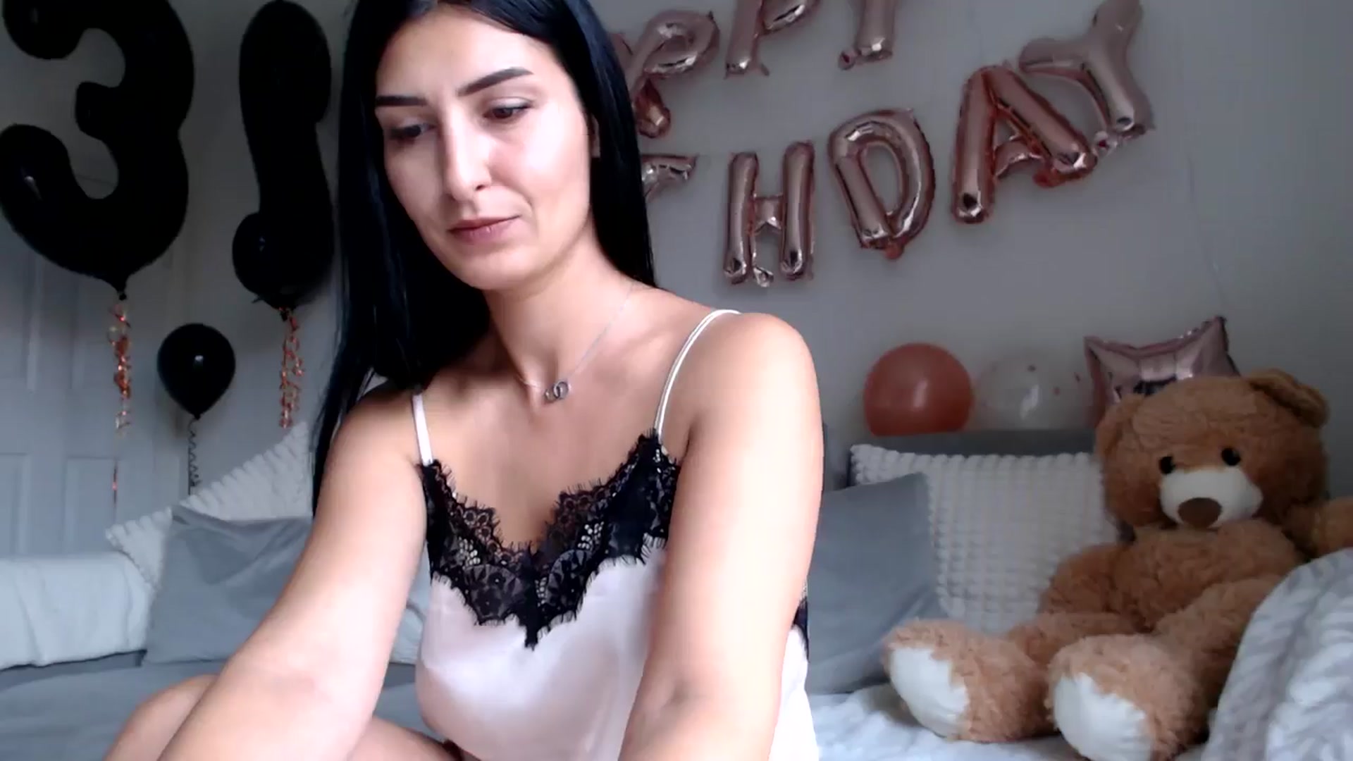 Gallery image thumbnail from LavIson's myfreecams stream on, 10/18/2024, 10:16 image 18 of 20