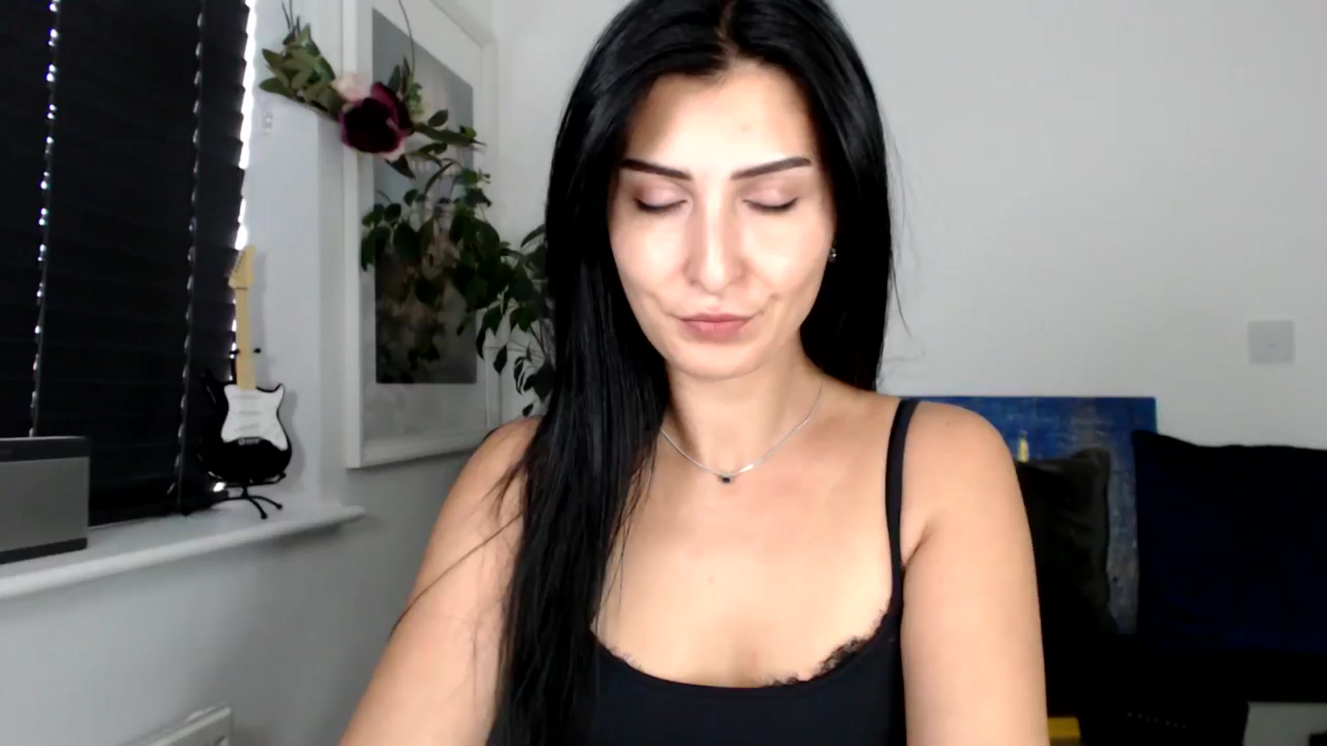 Gallery image thumbnail from LavIson's myfreecams stream on, 11/04/2024, 12:31 image 1 of 20
