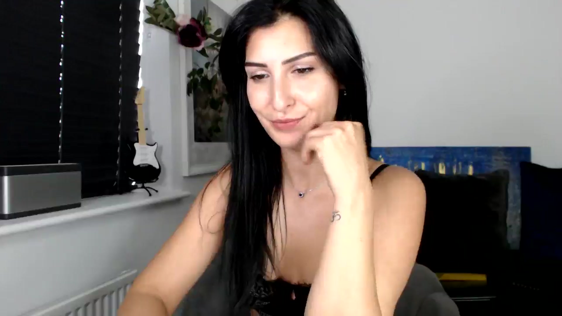 Gallery image thumbnail from LavIson's myfreecams stream on, 11/04/2024, 12:31 image 19 of 20