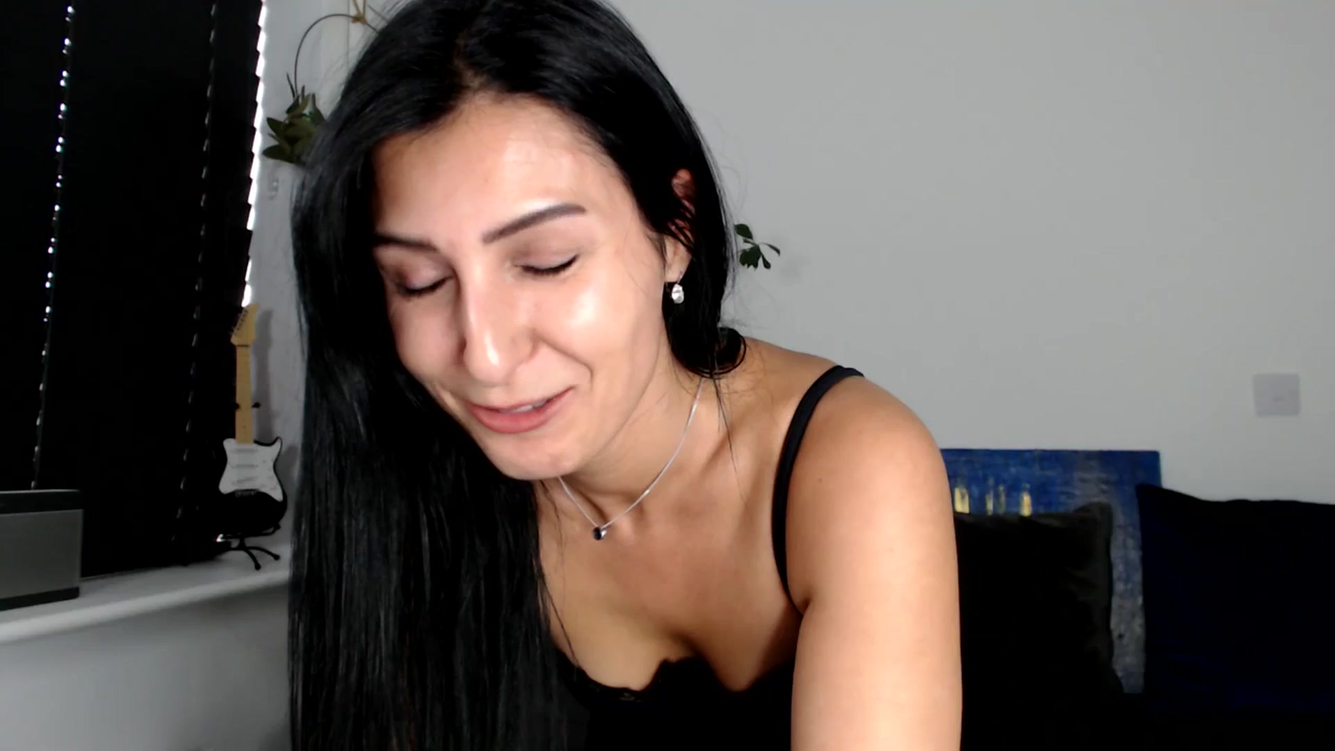 Gallery image thumbnail from LavIson's myfreecams stream on, 11/04/2024, 14:39 image 8 of 20