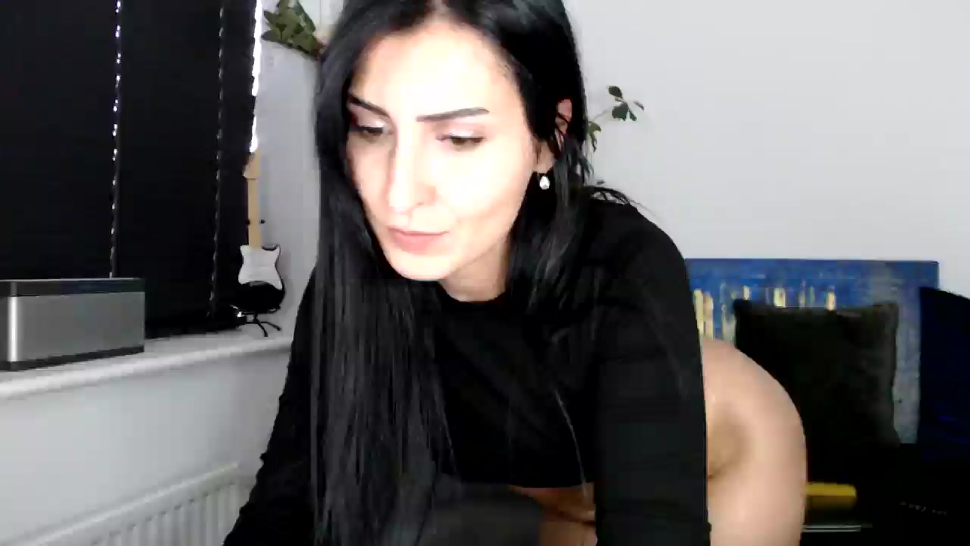 Gallery image thumbnail from LavIson's myfreecams stream on, 11/04/2024, 15:03 image 19 of 20