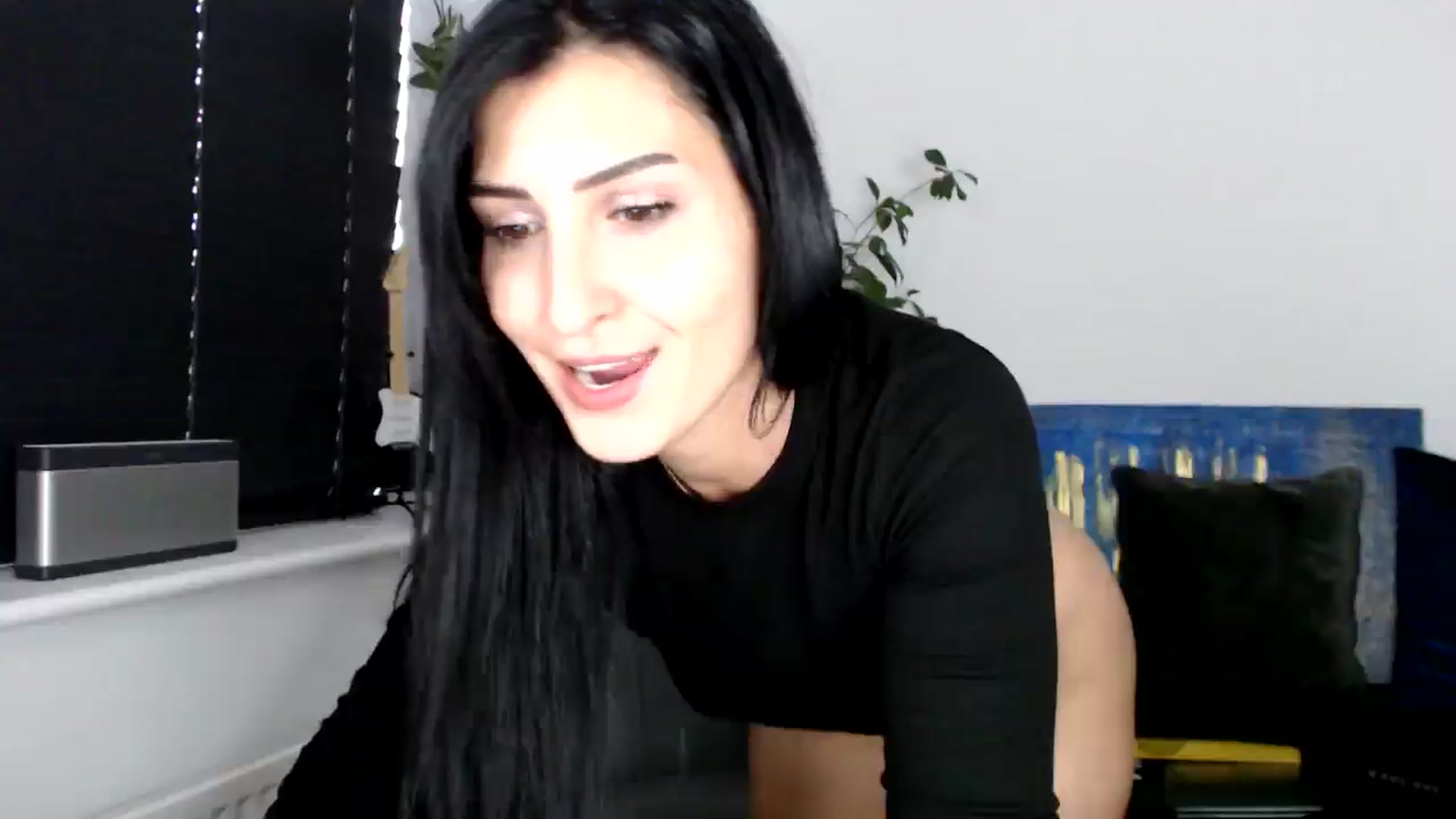 Gallery image thumbnail from LavIson's myfreecams stream on, 11/04/2024, 15:03 image 10 of 20