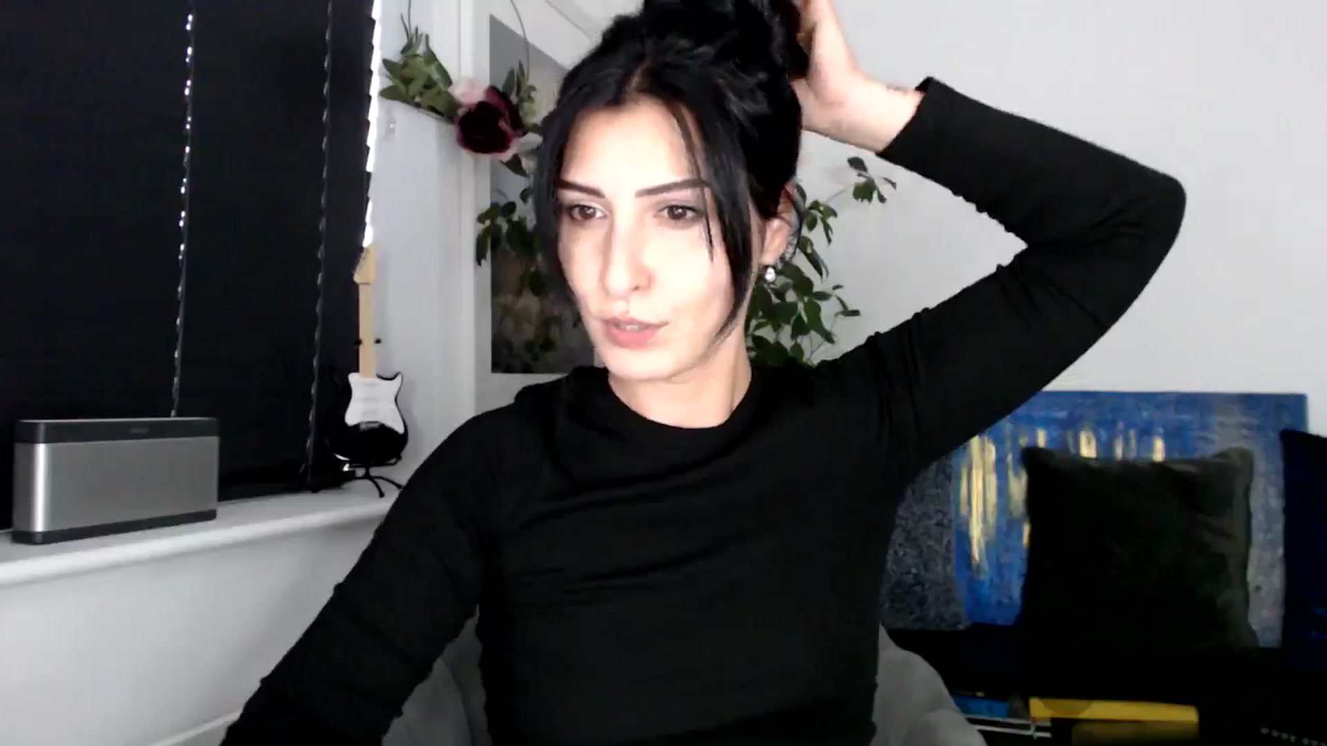 Gallery image thumbnail from LavIson's myfreecams stream on, 11/04/2024, 15:45 image 7 of 20