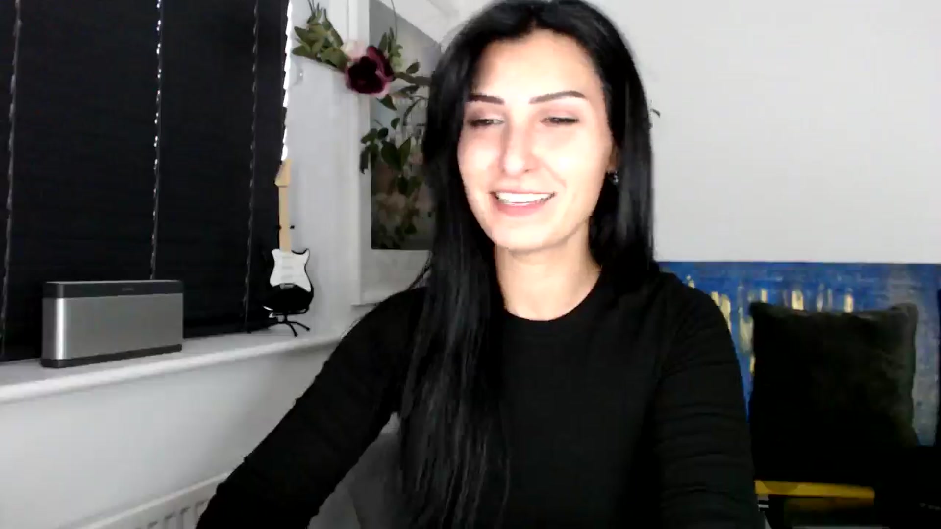 Gallery image thumbnail from LavIson's myfreecams stream on, 11/04/2024, 15:57 image 7 of 20