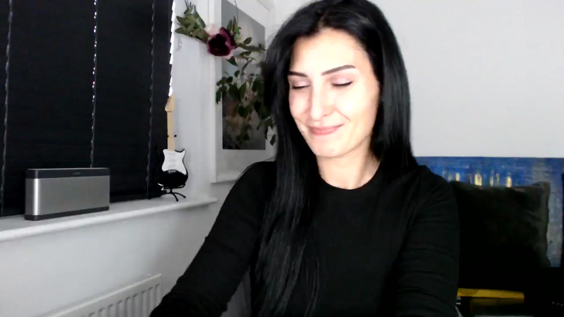 Gallery image thumbnail from LavIson's myfreecams stream on, 11/04/2024, 15:57 image 16 of 20