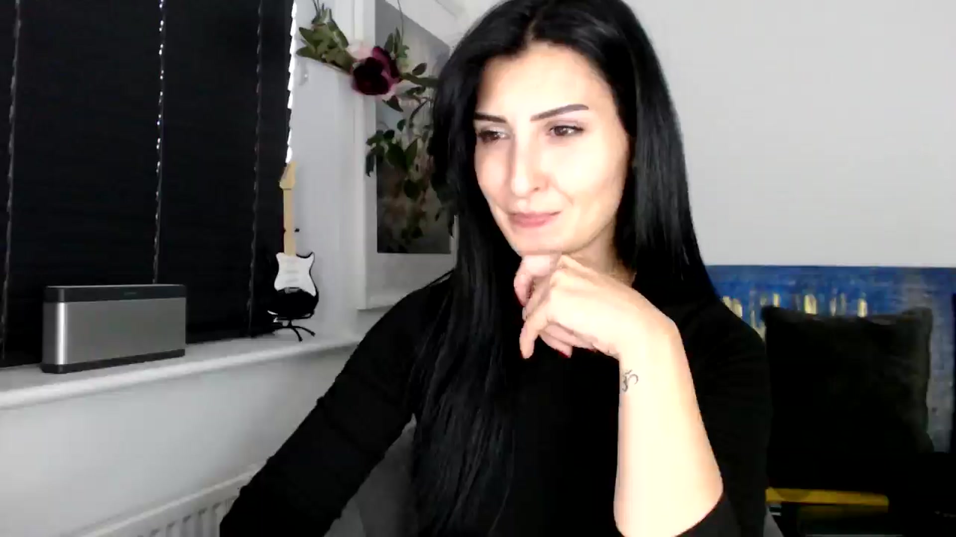 Gallery image thumbnail from LavIson's myfreecams stream on, 11/04/2024, 15:57 image 9 of 20