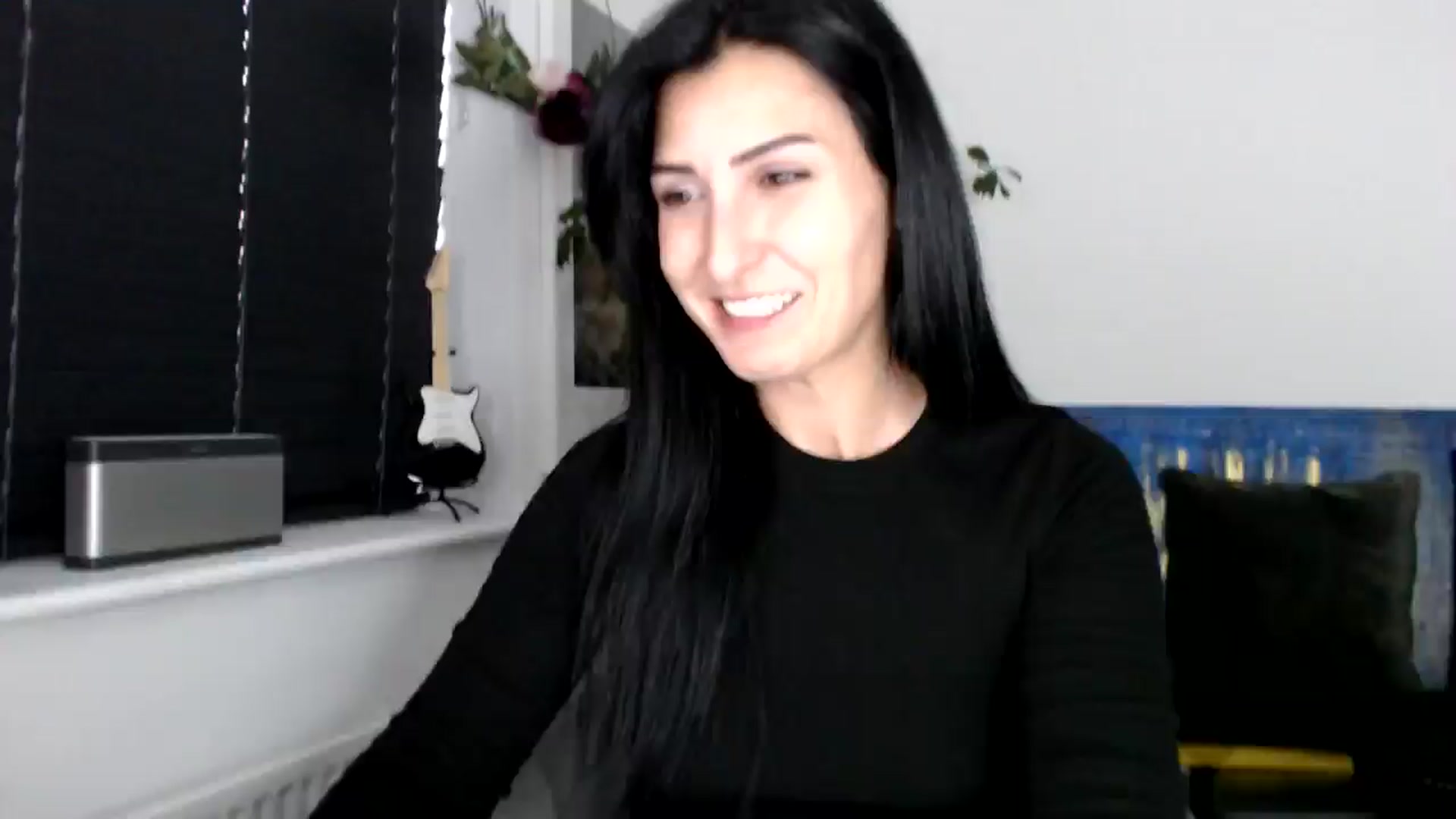Gallery image thumbnail from LavIson's myfreecams stream on, 11/04/2024, 15:57 image 13 of 20