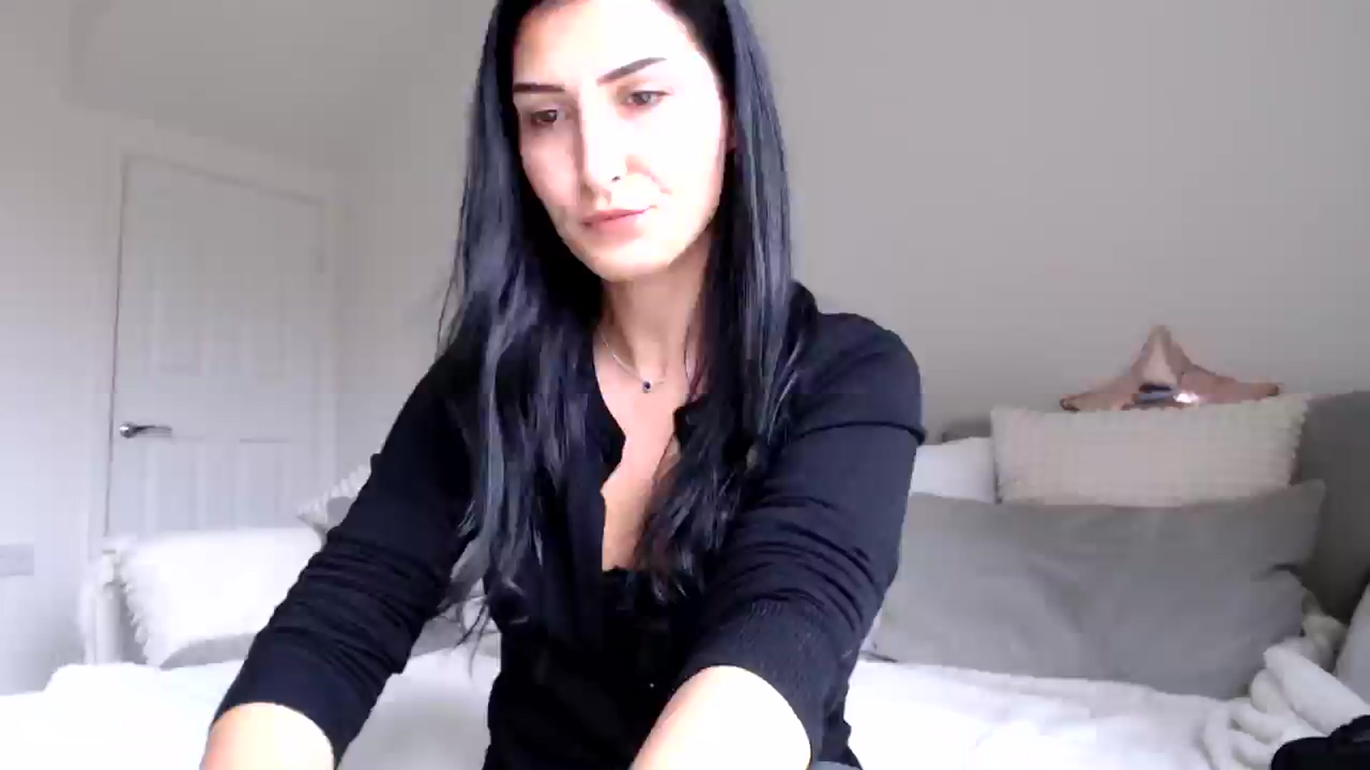 Gallery image thumbnail from LavIson's myfreecams stream on, 11/07/2024, 11:51 image 9 of 20