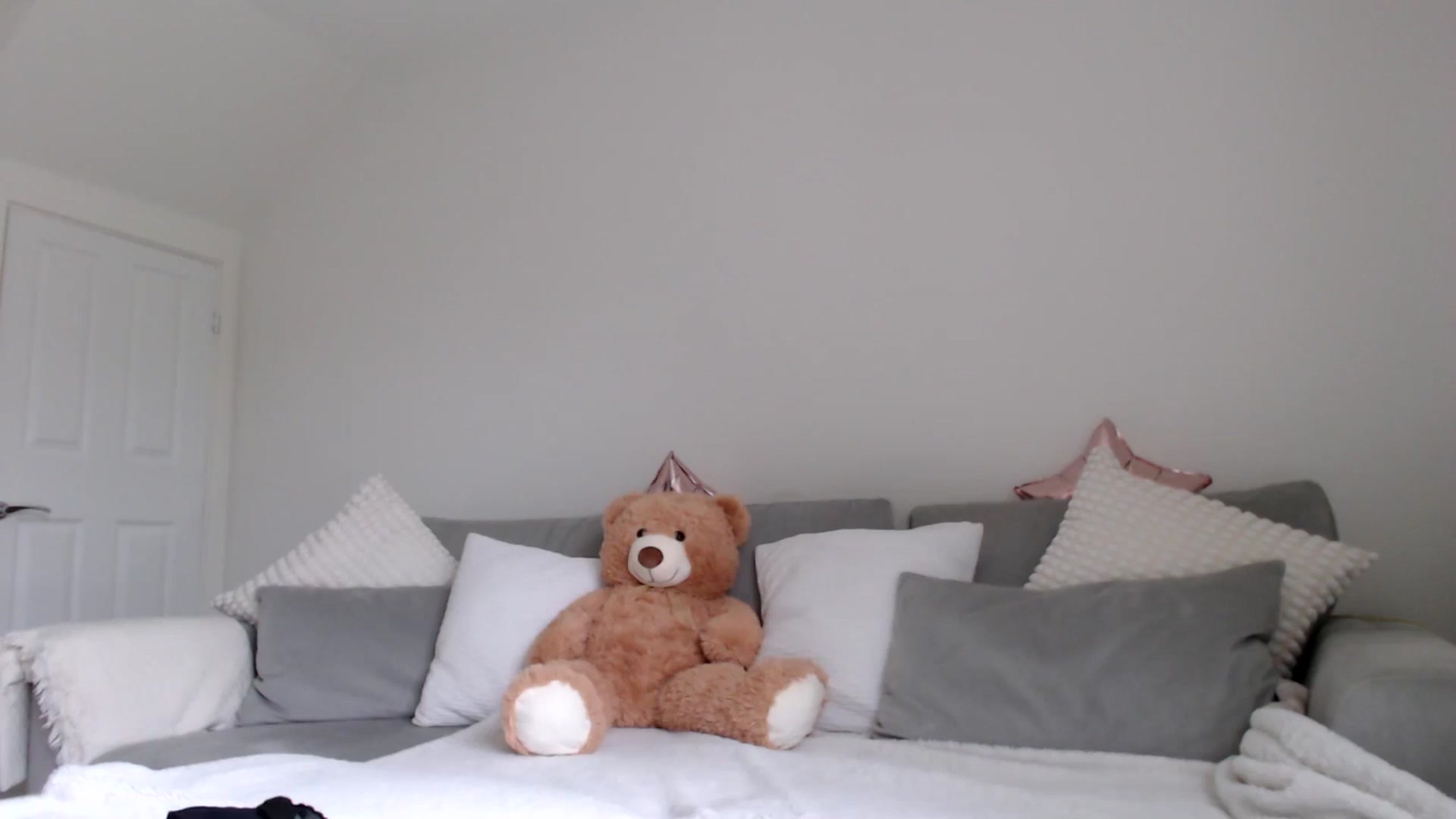 Gallery image thumbnail from LavIson's myfreecams stream on, 11/07/2024, 11:51 image 1 of 20