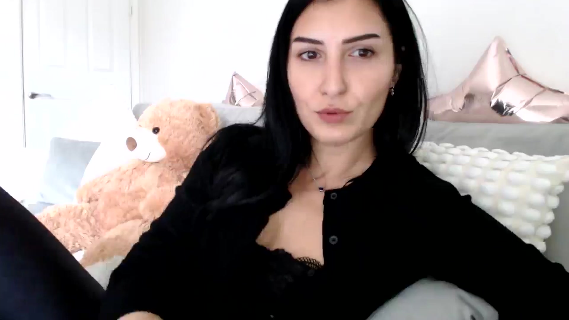 Gallery image thumbnail from LavIson's myfreecams stream on, 11/07/2024, 11:51 image 17 of 20