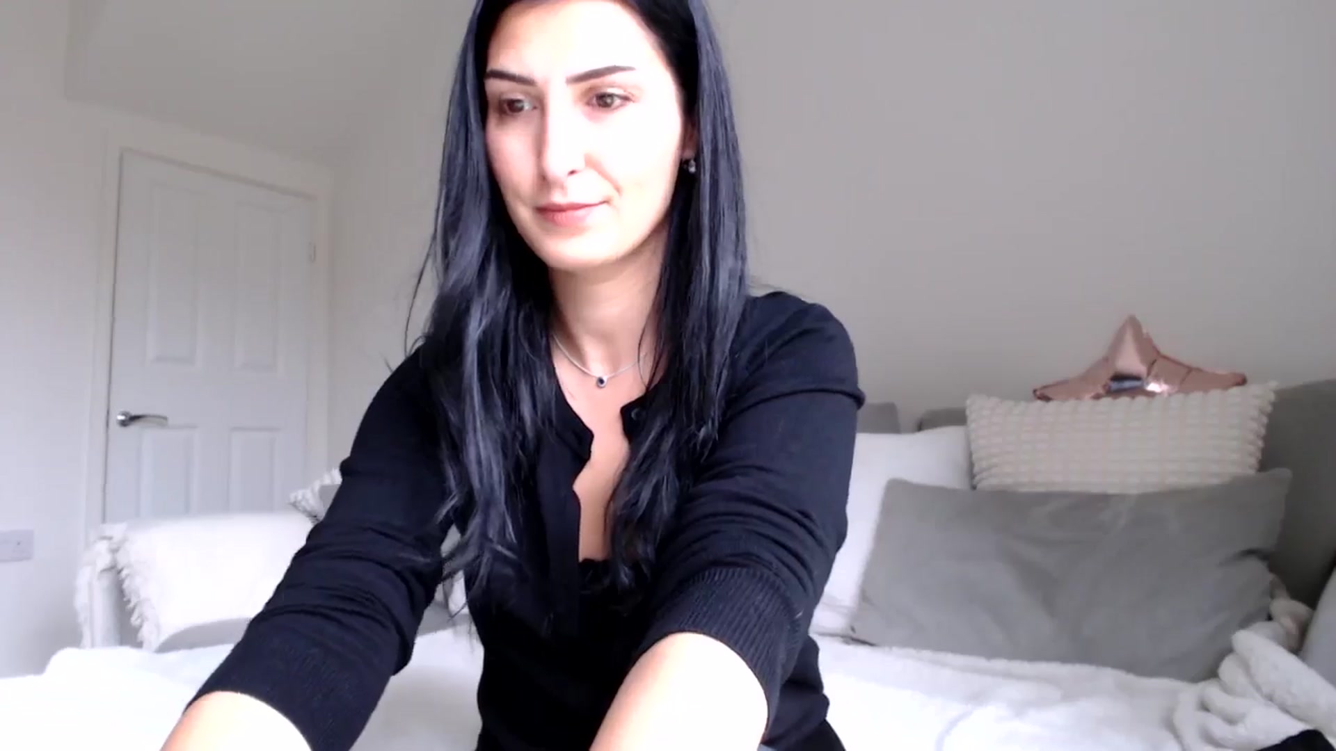 Gallery image thumbnail from LavIson's myfreecams stream on, 11/07/2024, 11:51 image 8 of 20