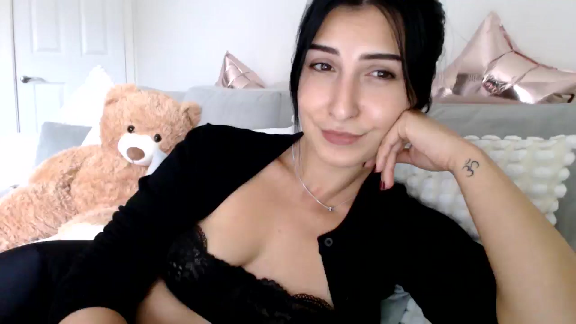 Gallery image thumbnail from LavIson's myfreecams stream on, 11/07/2024, 14:06 image 7 of 20