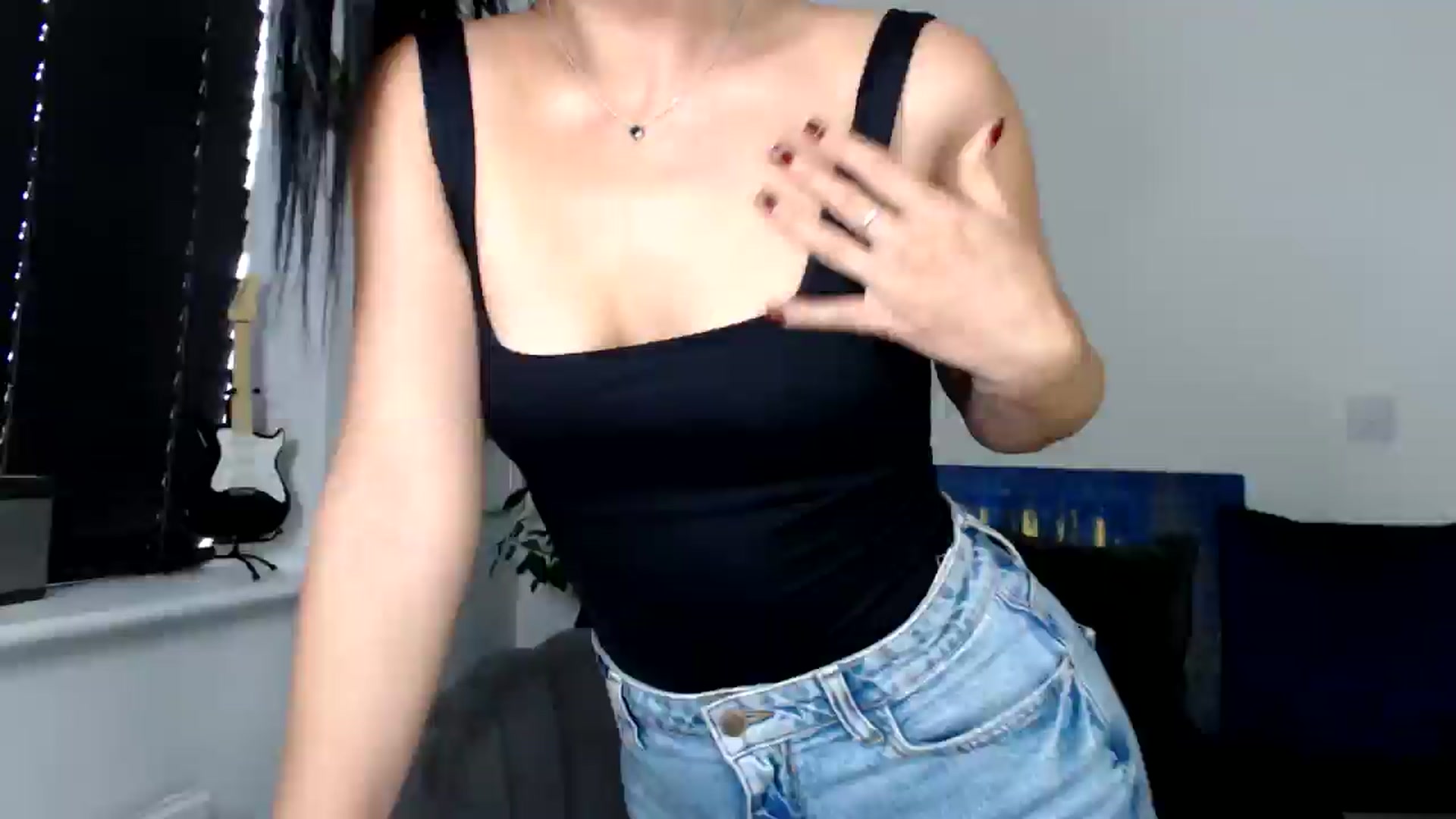 Gallery image thumbnail from LavIson's myfreecams stream on, 11/08/2024, 10:37 image 10 of 20