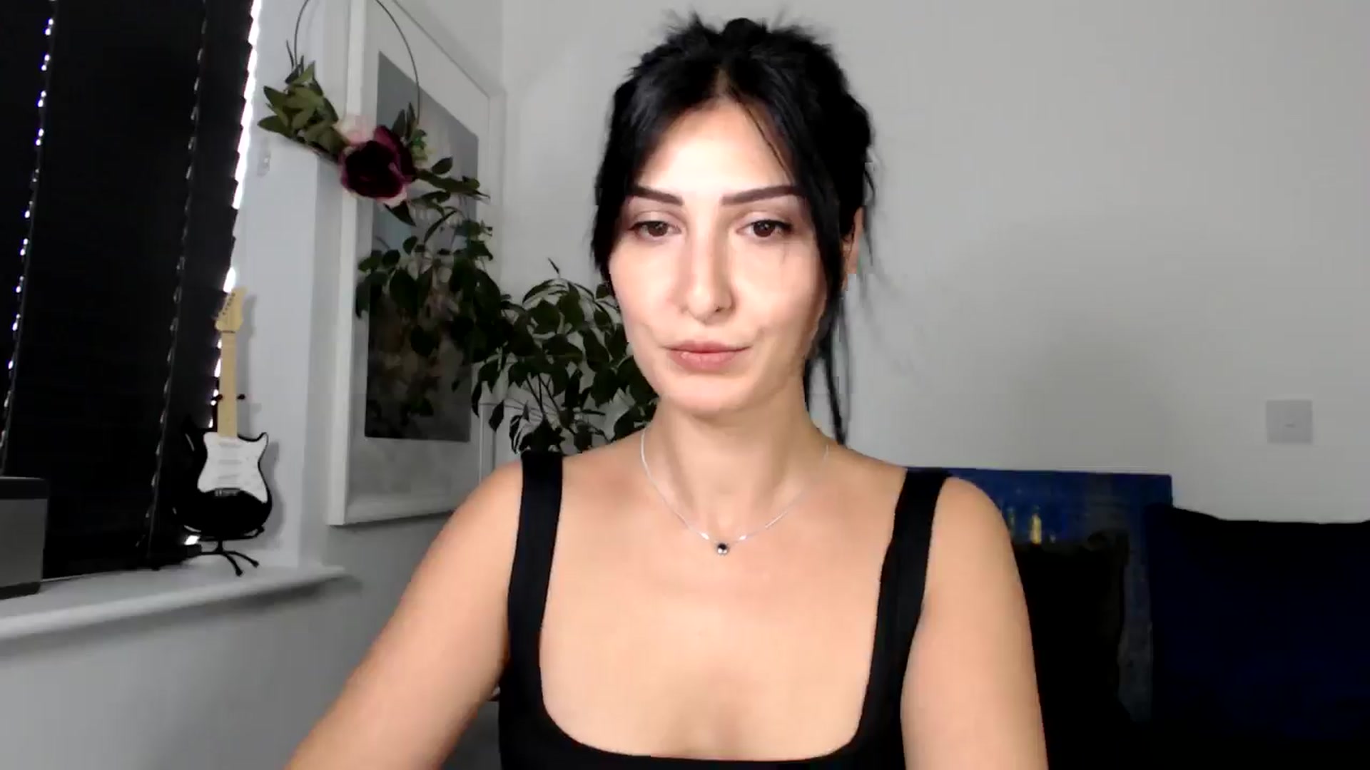 Gallery image thumbnail from LavIson's myfreecams stream on, 11/08/2024, 10:37 image 3 of 20