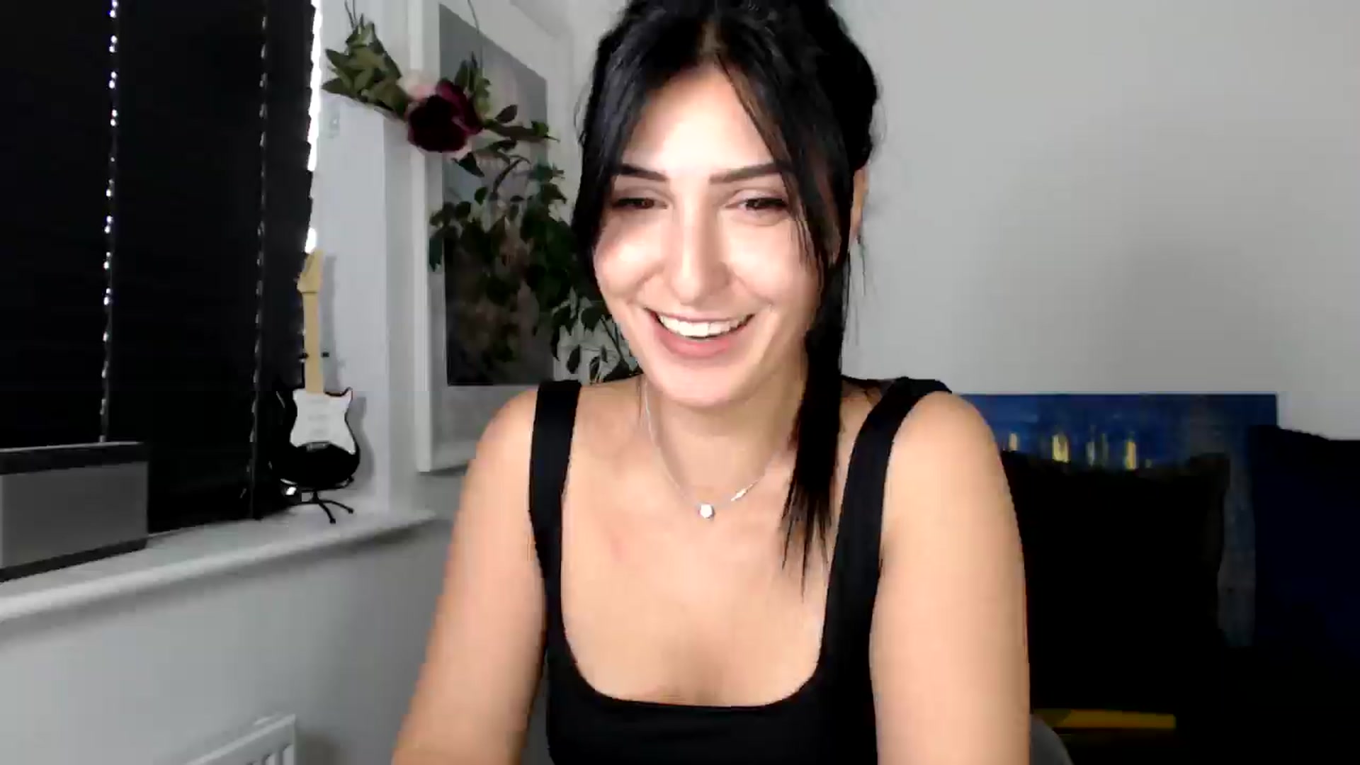 Gallery image thumbnail from LavIson's myfreecams stream on, 11/08/2024, 11:14 image 19 of 20
