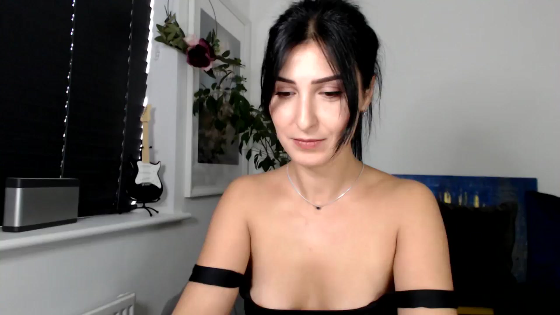 Gallery image thumbnail from LavIson's myfreecams stream on, 11/08/2024, 11:14 image 1 of 20