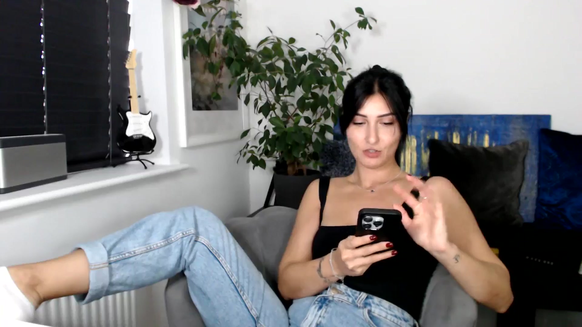 Gallery image thumbnail from LavIson's myfreecams stream on, 11/08/2024, 11:14 image 8 of 20