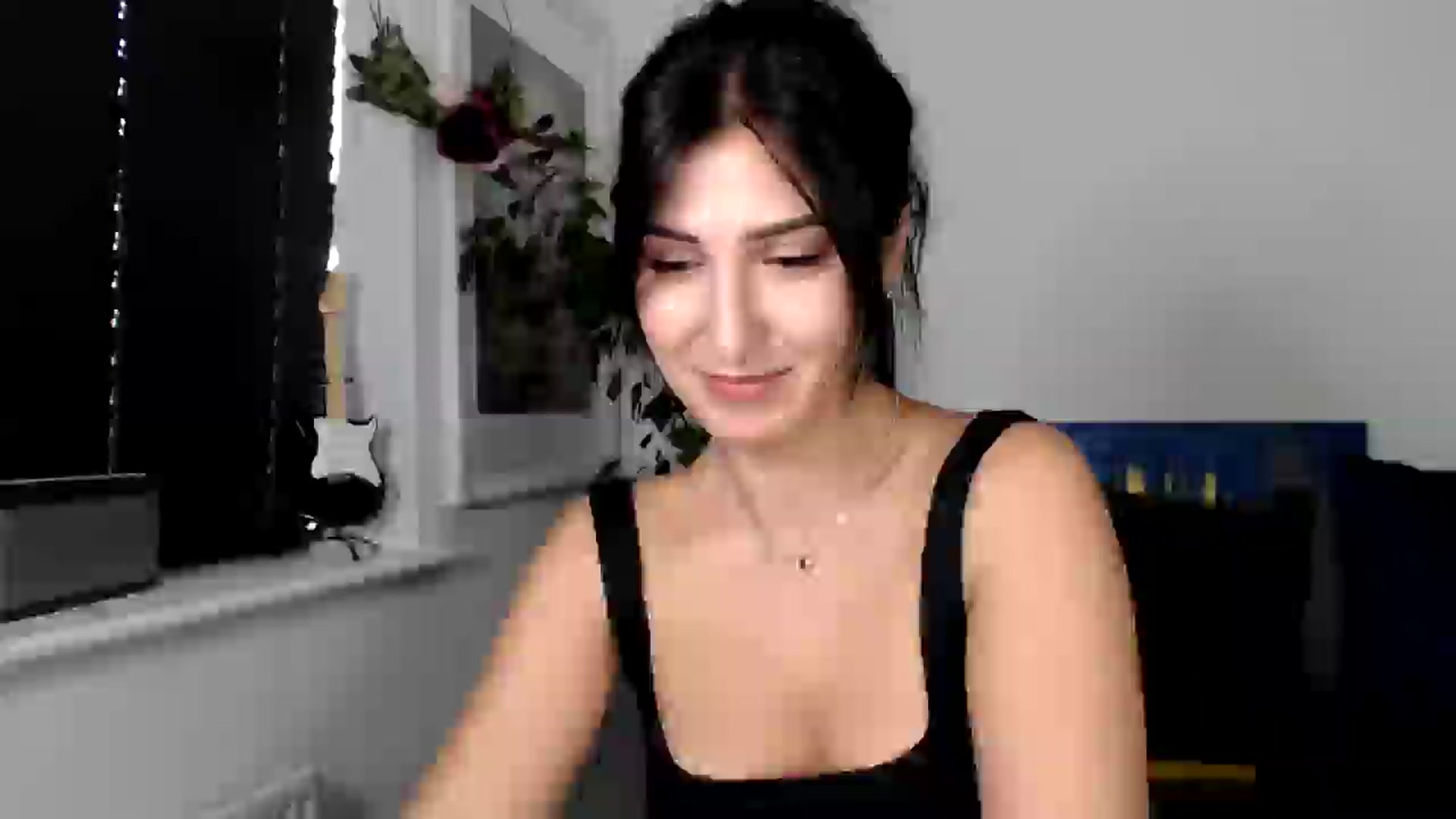Gallery image thumbnail from LavIson's myfreecams stream on, 11/08/2024, 11:14 image 9 of 20