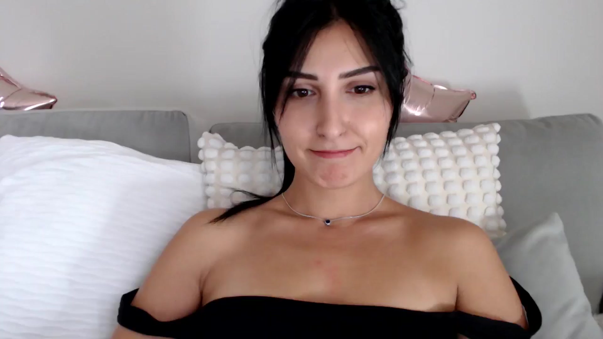 Gallery image thumbnail from LavIson's myfreecams stream on, 11/08/2024, 12:56 image 20 of 20
