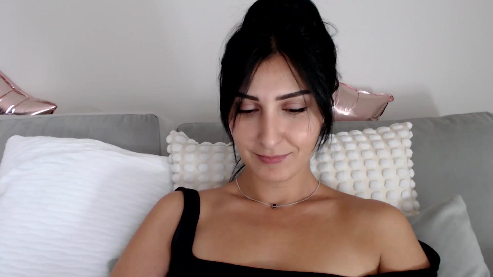 Gallery image thumbnail from LavIson's myfreecams stream on, 11/08/2024, 12:56 image 7 of 20