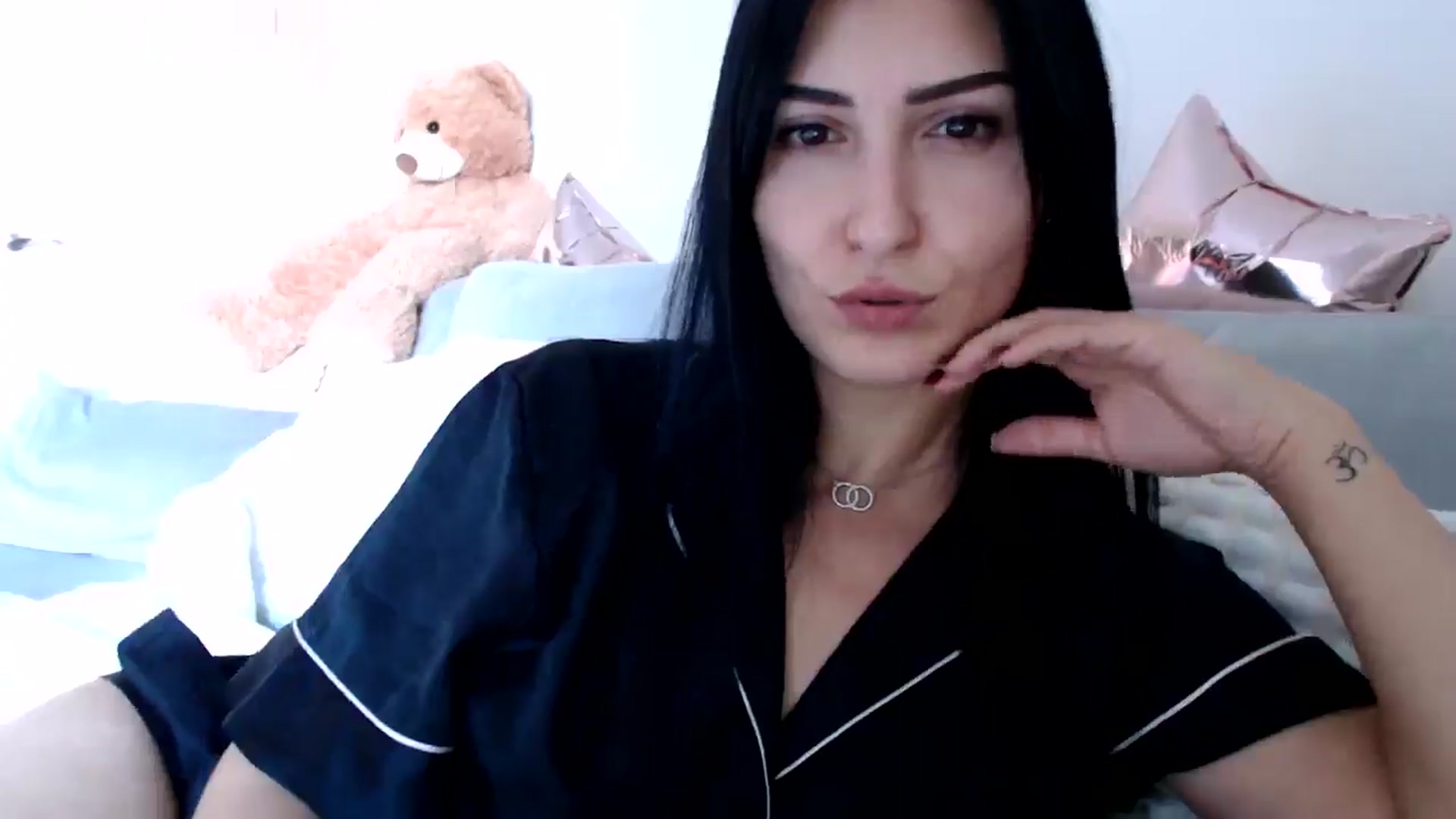 Gallery image thumbnail from LavIson's myfreecams stream on, 11/11/2024, 12:35 image 14 of 20