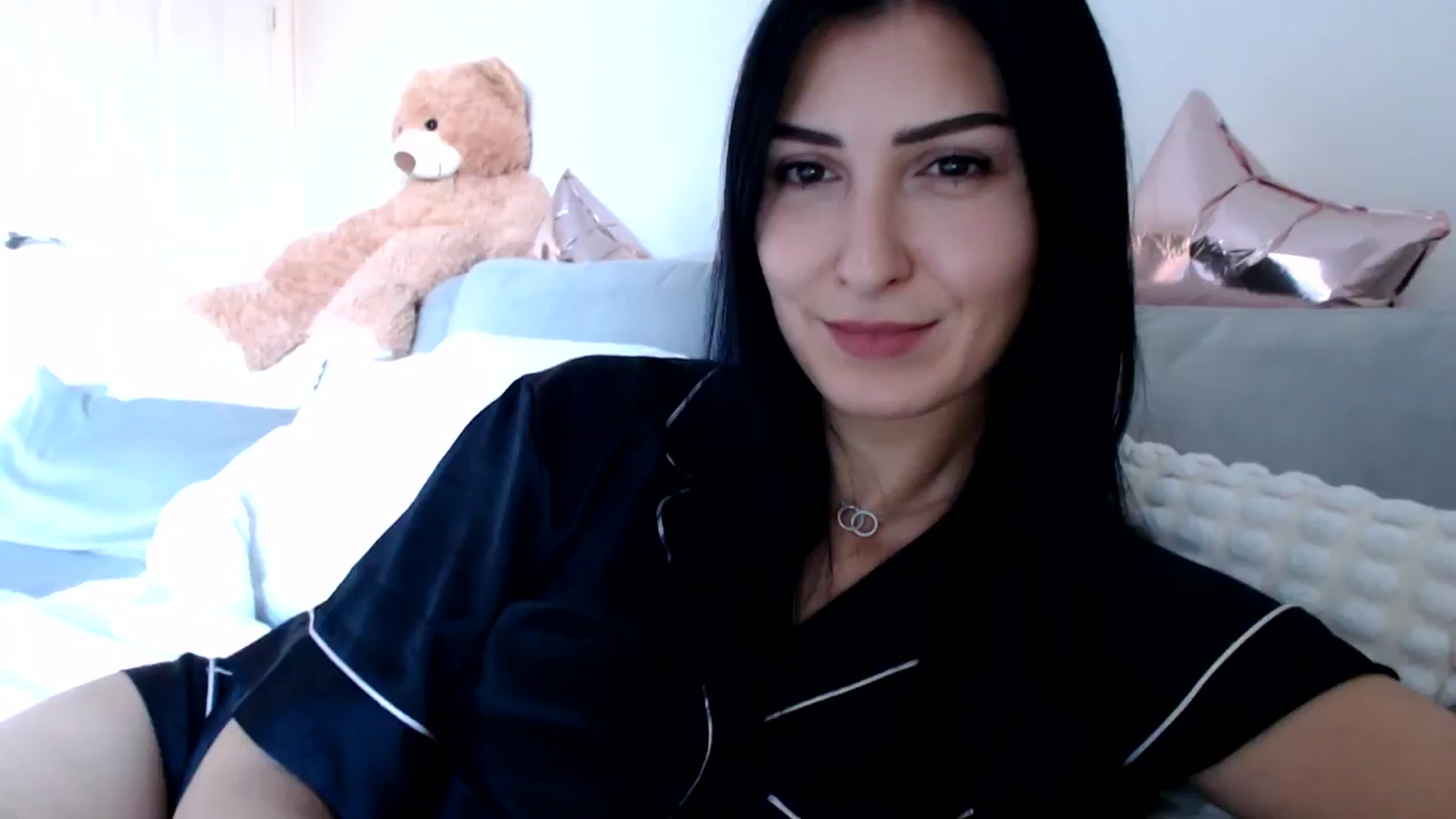 Gallery image thumbnail from LavIson's myfreecams stream on, 11/11/2024, 12:35 image 17 of 20