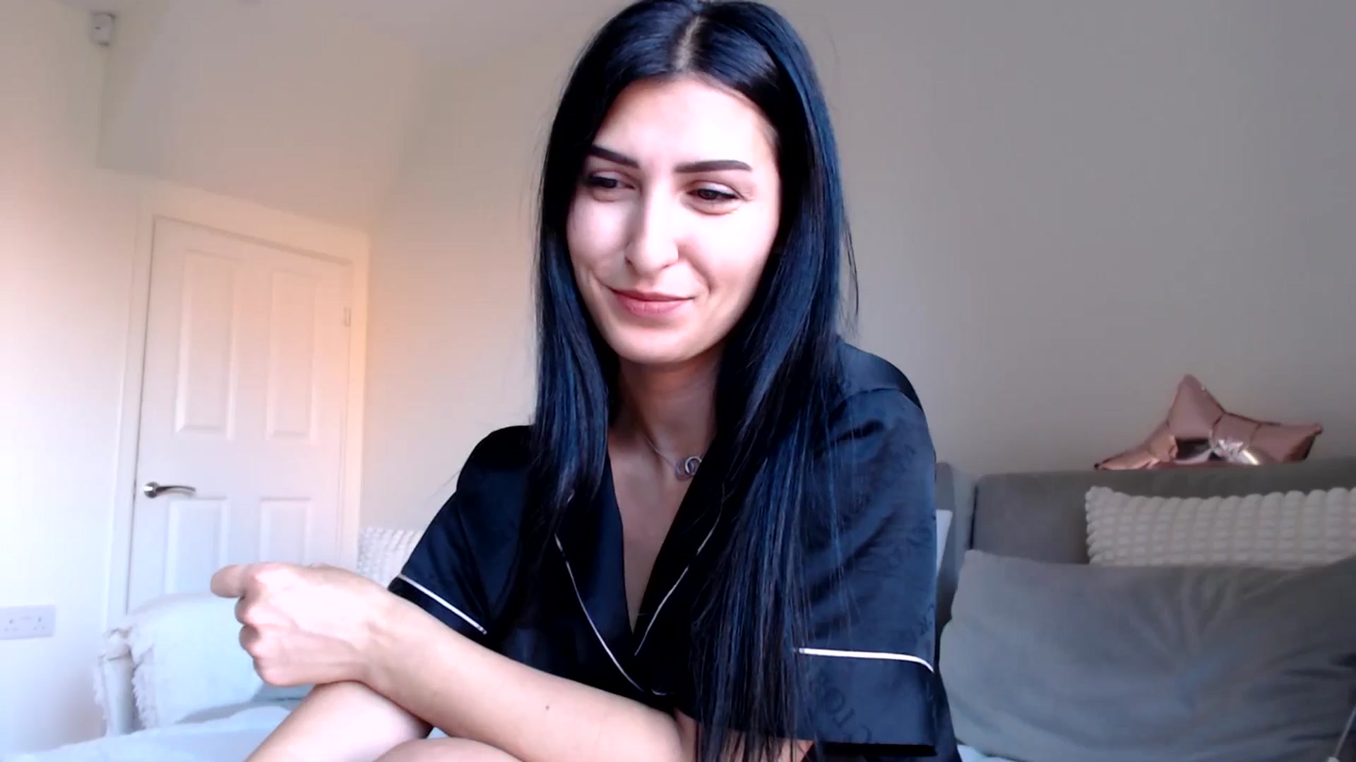 Gallery image thumbnail from LavIson's myfreecams stream on, 11/11/2024, 12:35 image 4 of 20
