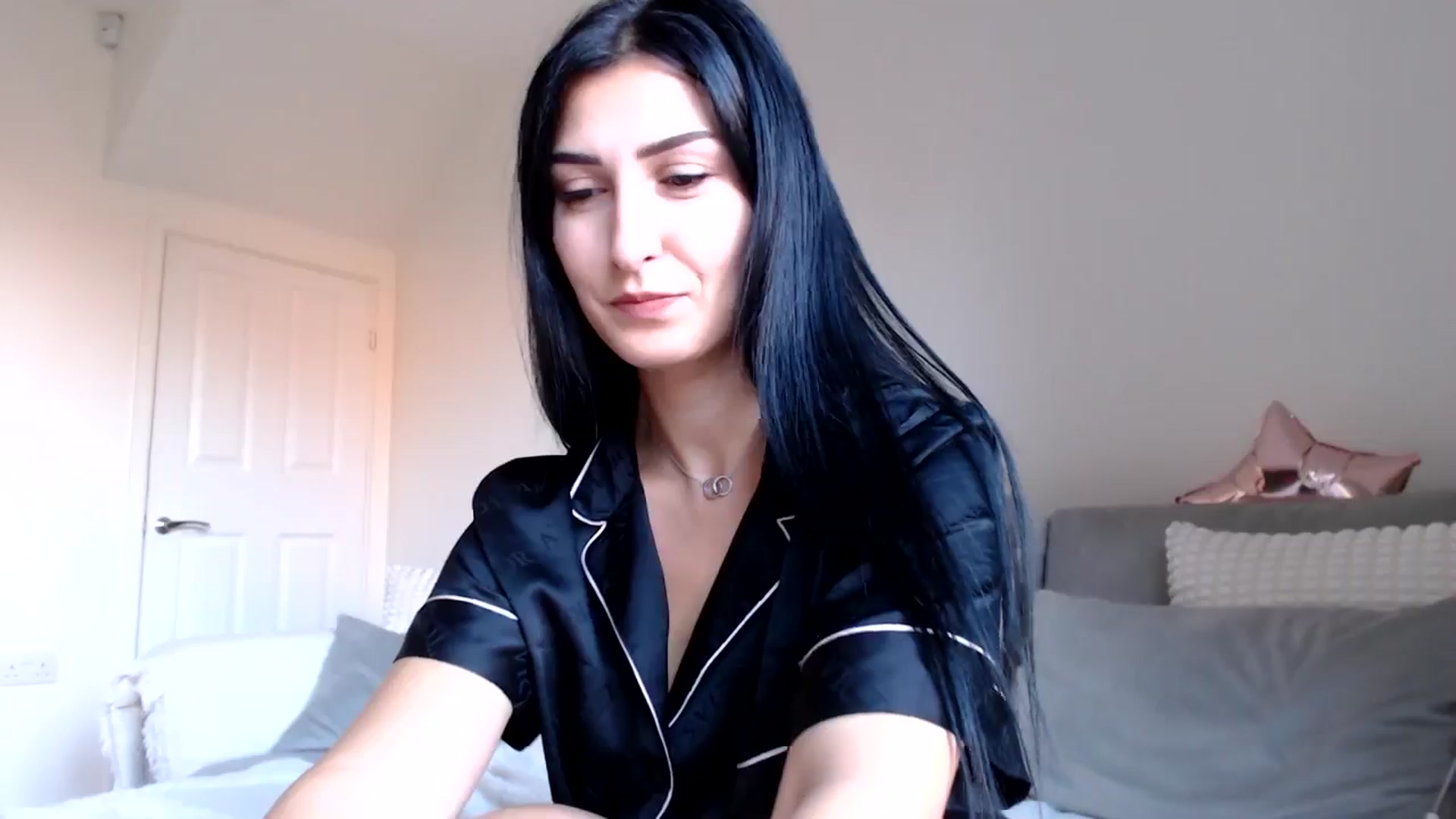 Gallery image thumbnail from LavIson's myfreecams stream on, 11/11/2024, 12:35 image 6 of 20