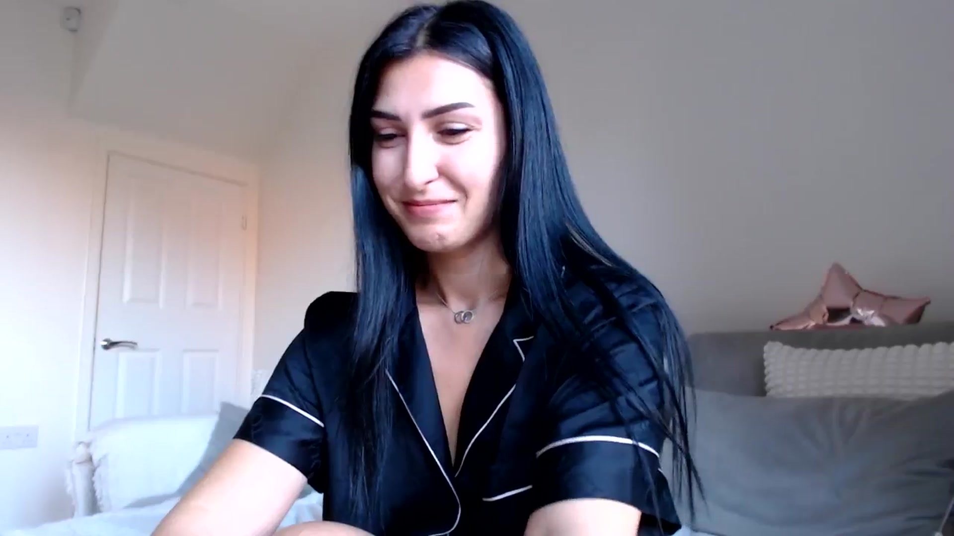Gallery image thumbnail from LavIson's myfreecams stream on, 11/11/2024, 12:35 image 9 of 20