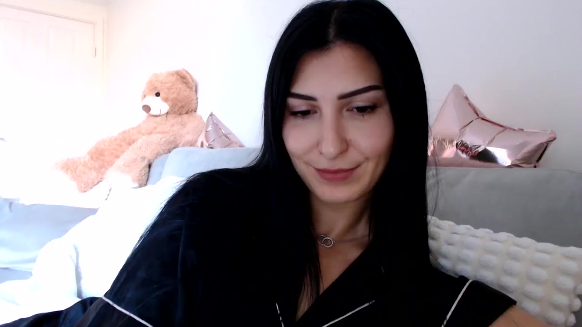 Gallery image thumbnail from LavIson's myfreecams stream on, 11/11/2024, 12:35 image 12 of 20