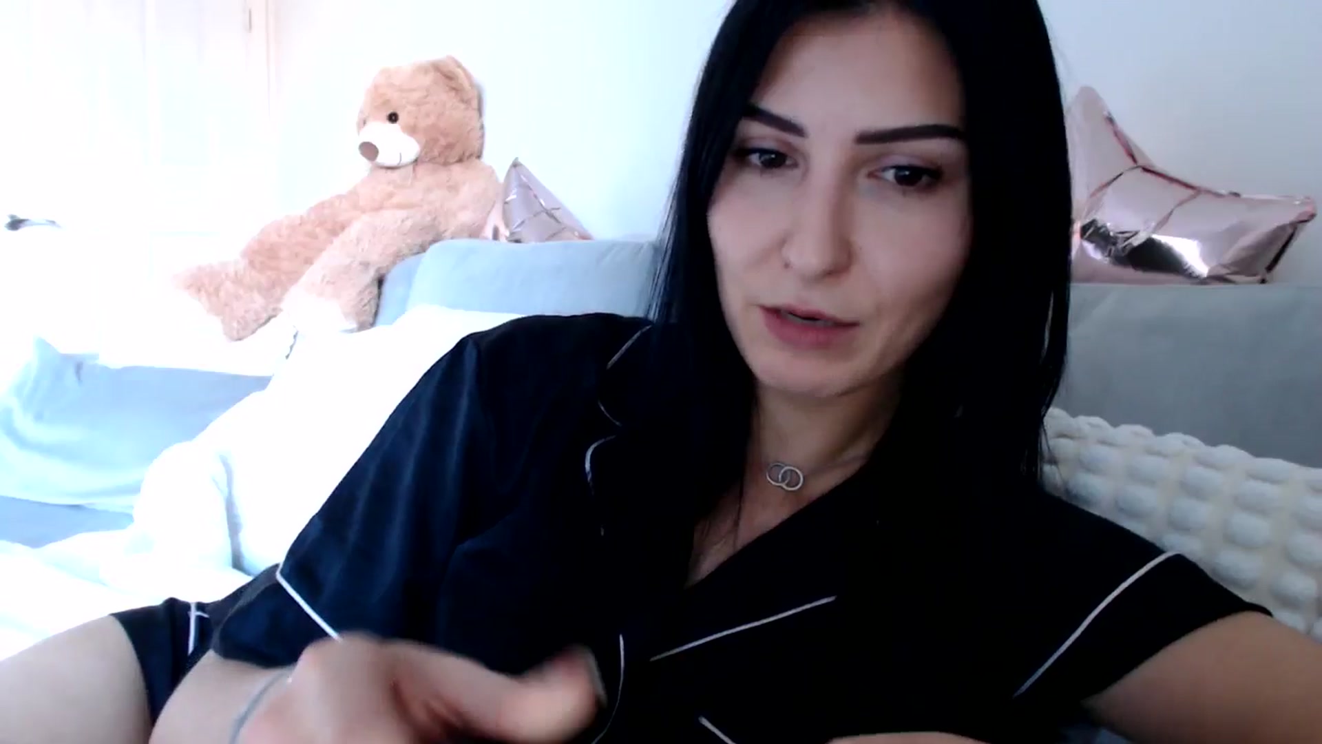 Gallery image thumbnail from LavIson's myfreecams stream on, 11/11/2024, 12:35 image 16 of 20