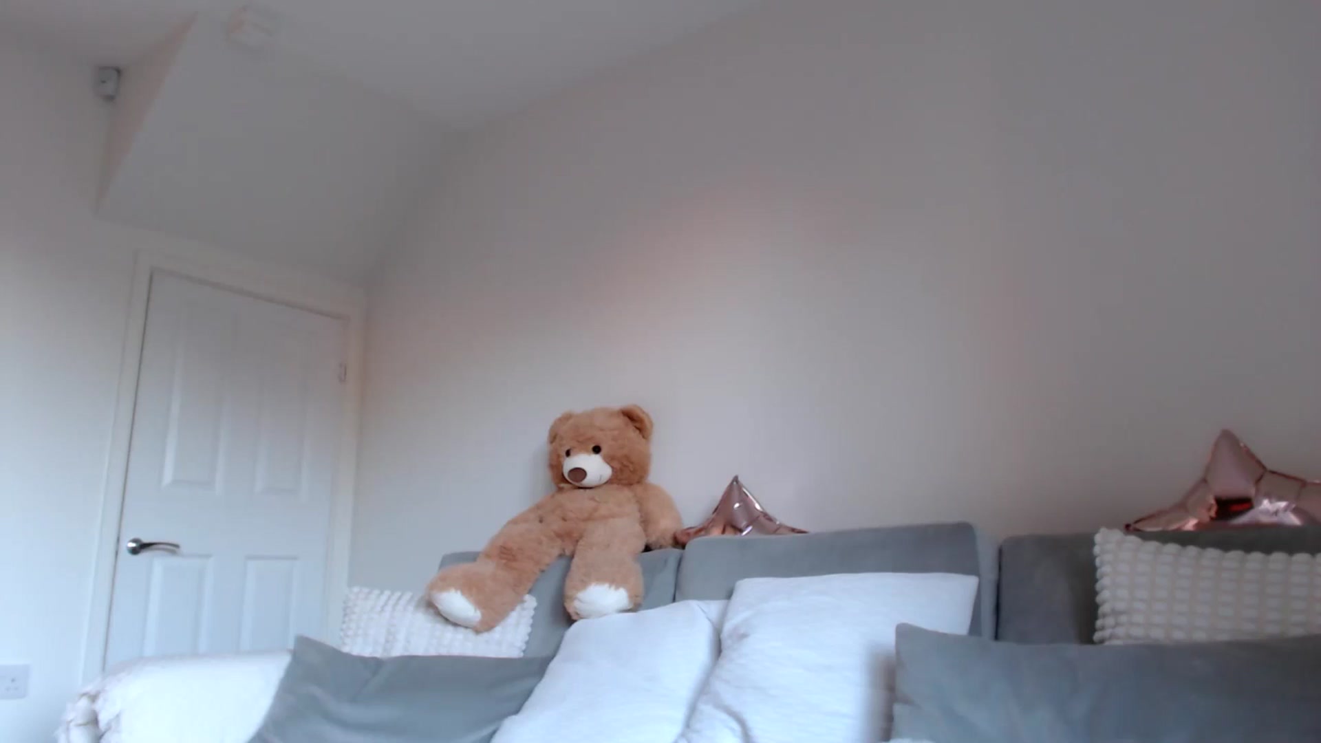 Gallery image thumbnail from LavIson's myfreecams stream on, 11/11/2024, 14:18 image 8 of 20