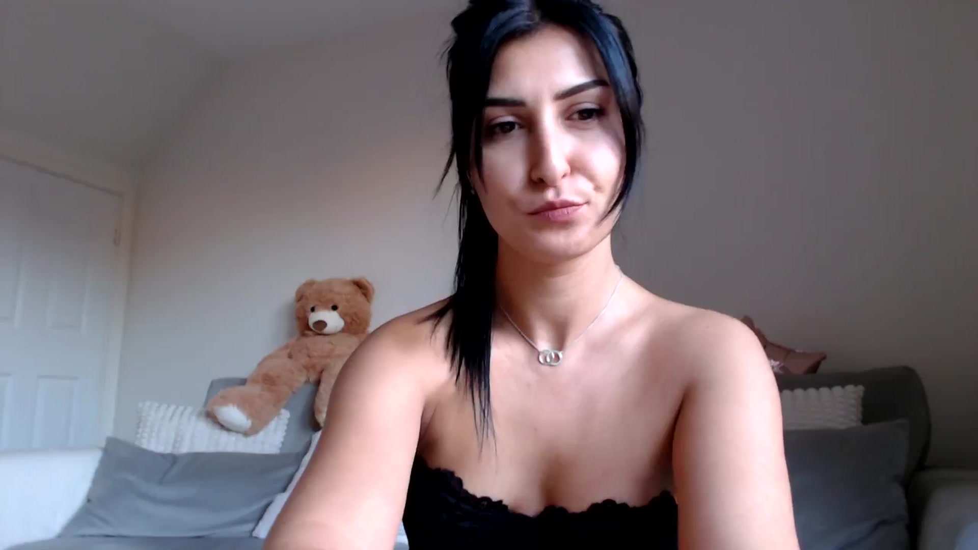 Gallery image thumbnail from LavIson's myfreecams stream on, 11/11/2024, 14:56 image 3 of 20
