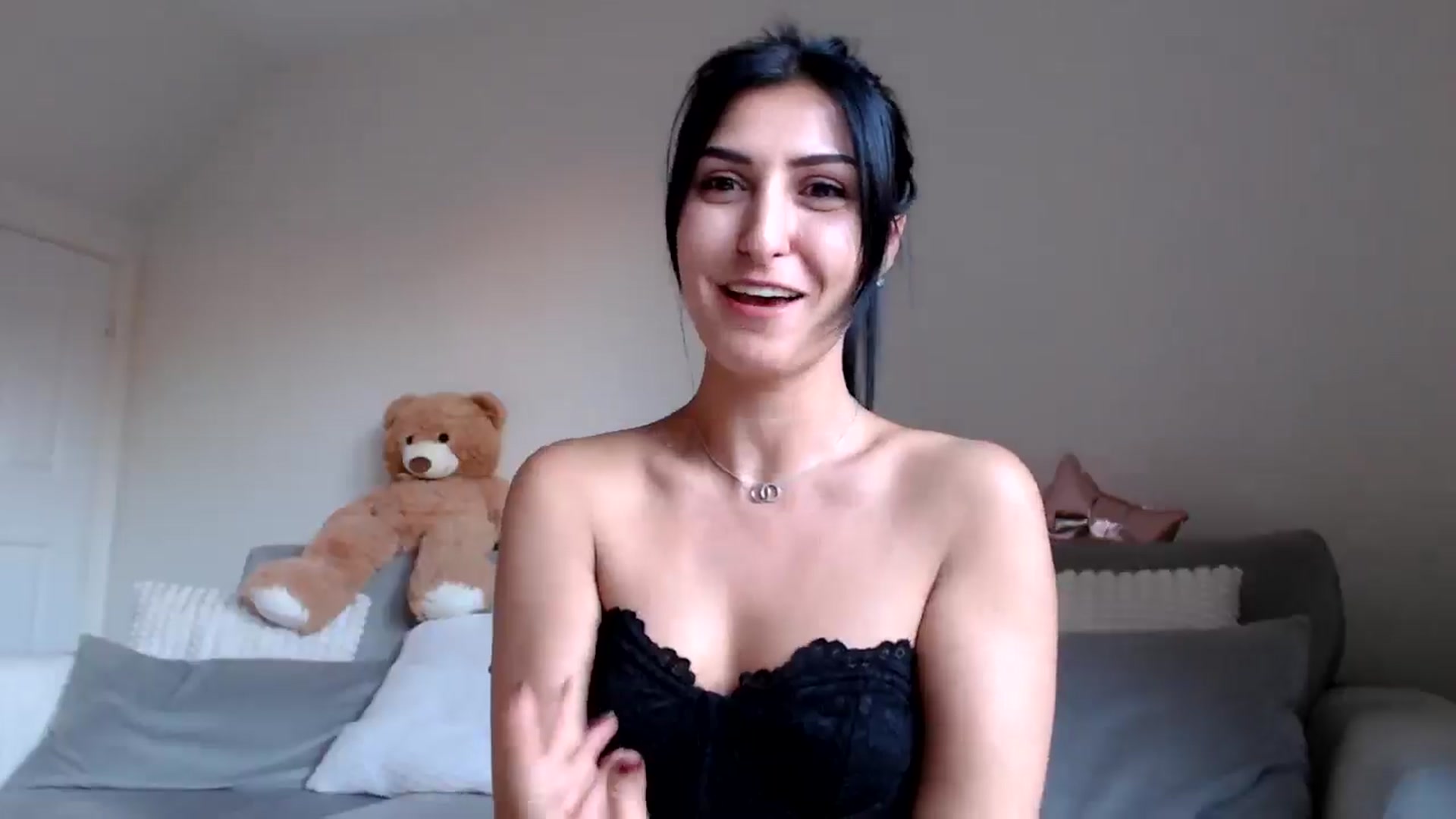 Gallery image thumbnail from LavIson's myfreecams stream on, 11/11/2024, 14:56 image 14 of 20
