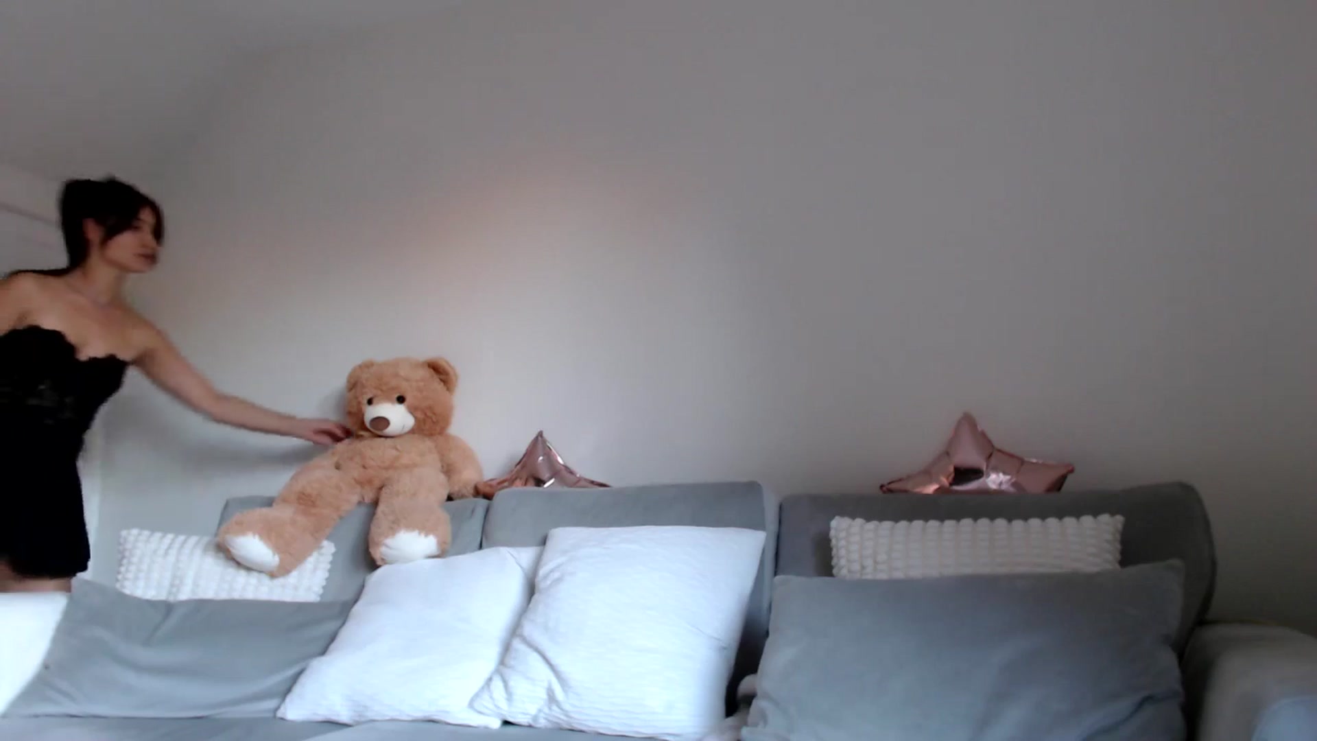 Gallery image thumbnail from LavIson's myfreecams stream on, 11/11/2024, 14:56 image 17 of 20