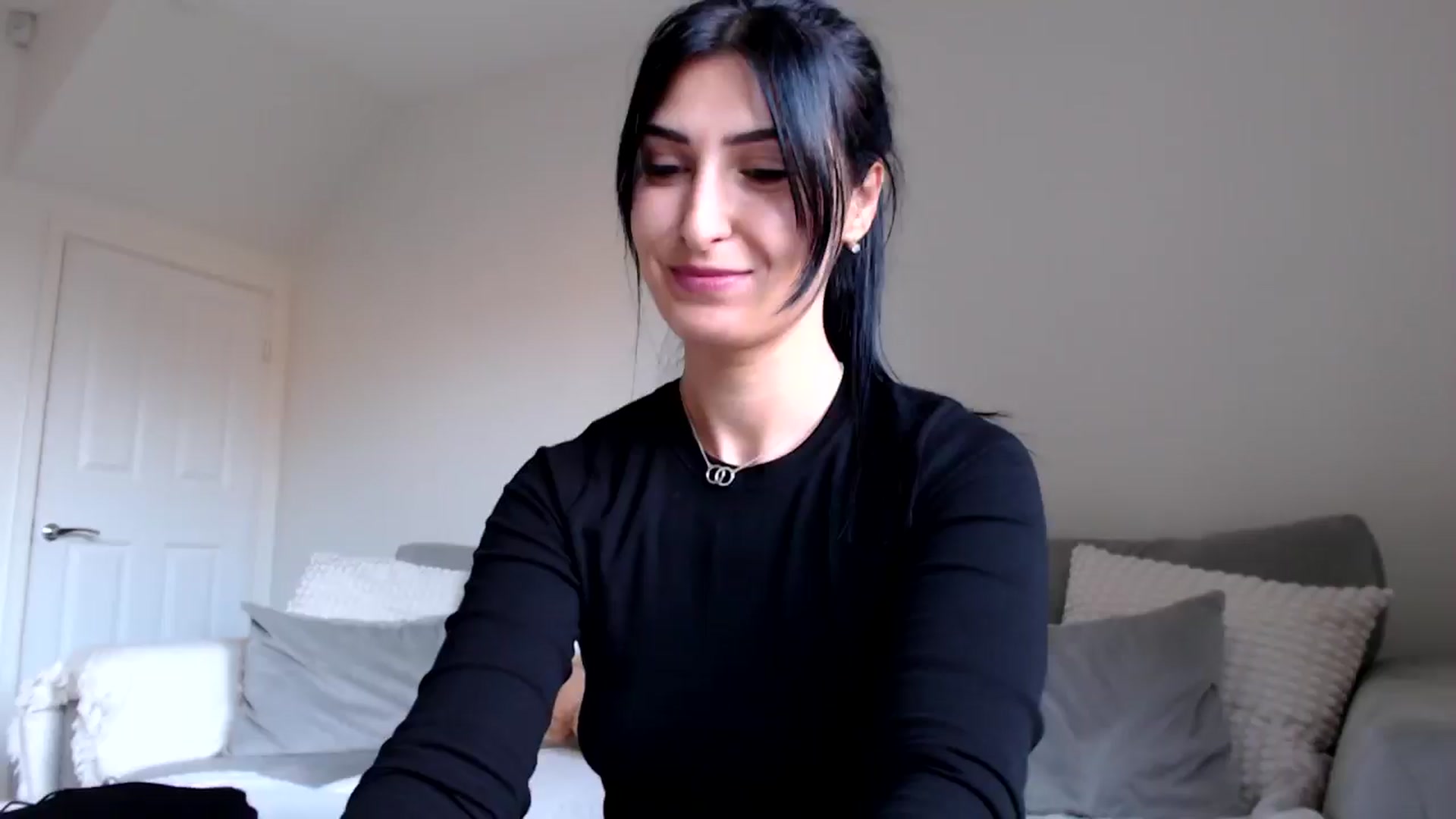 Gallery image thumbnail from LavIson's myfreecams stream on, 11/13/2024, 13:11 image 1 of 20