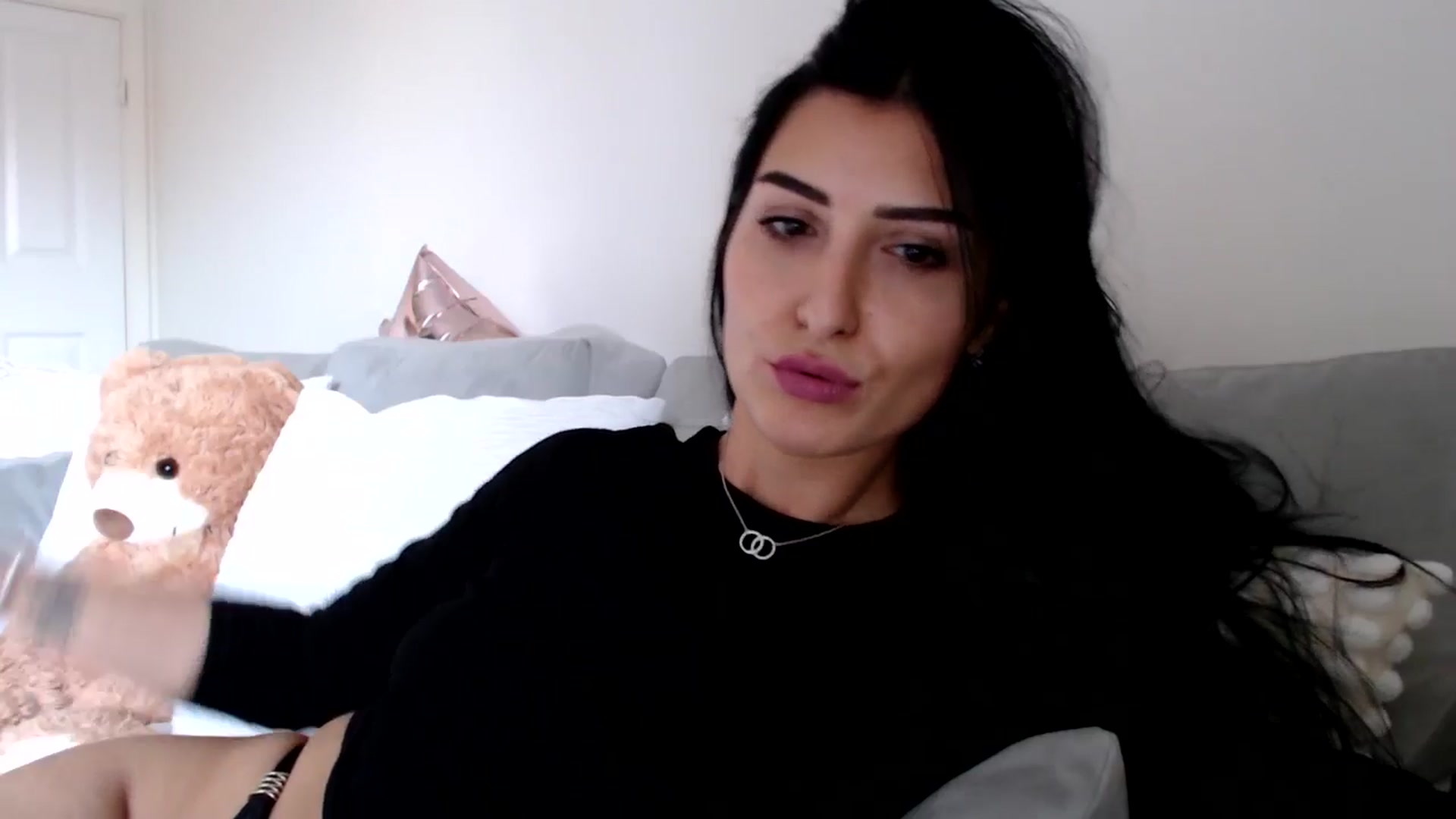 Gallery image thumbnail from LavIson's myfreecams stream on, 11/13/2024, 14:48 image 9 of 20