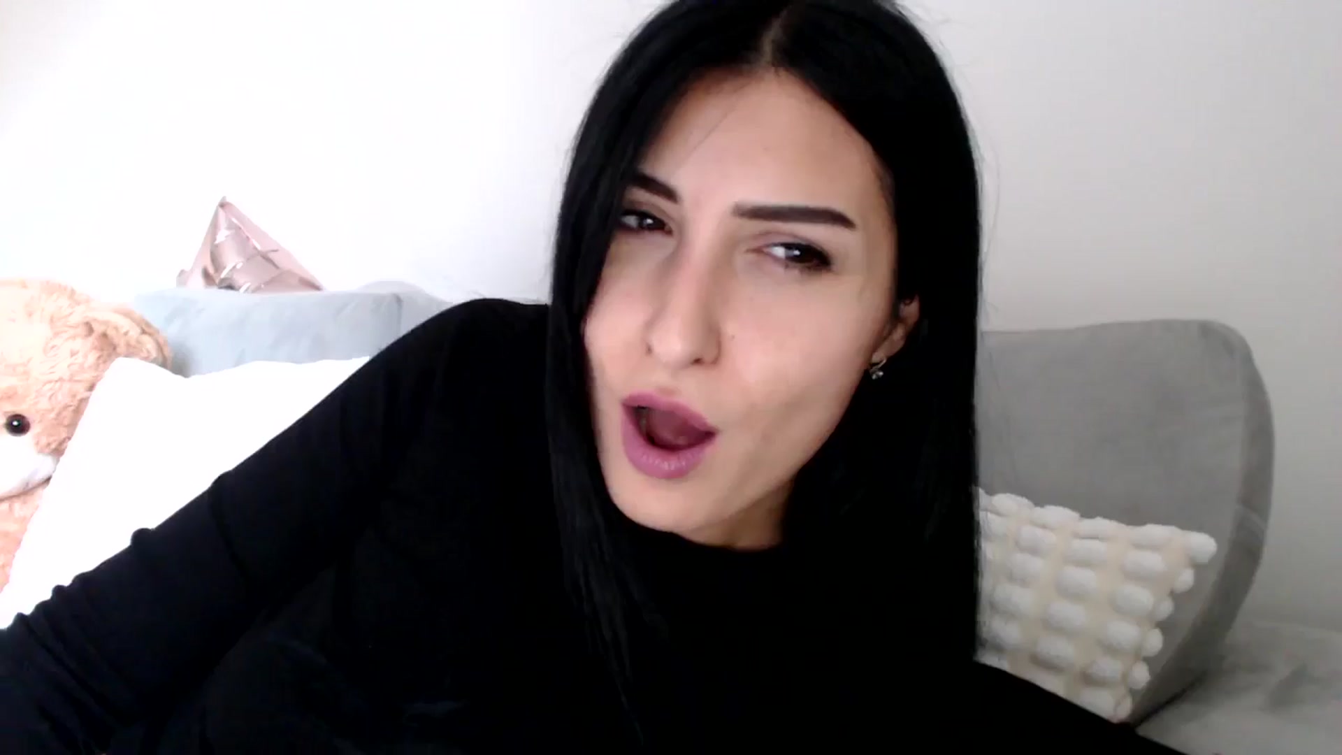 Gallery image thumbnail from LavIson's myfreecams stream on, 11/13/2024, 15:04 image 13 of 20