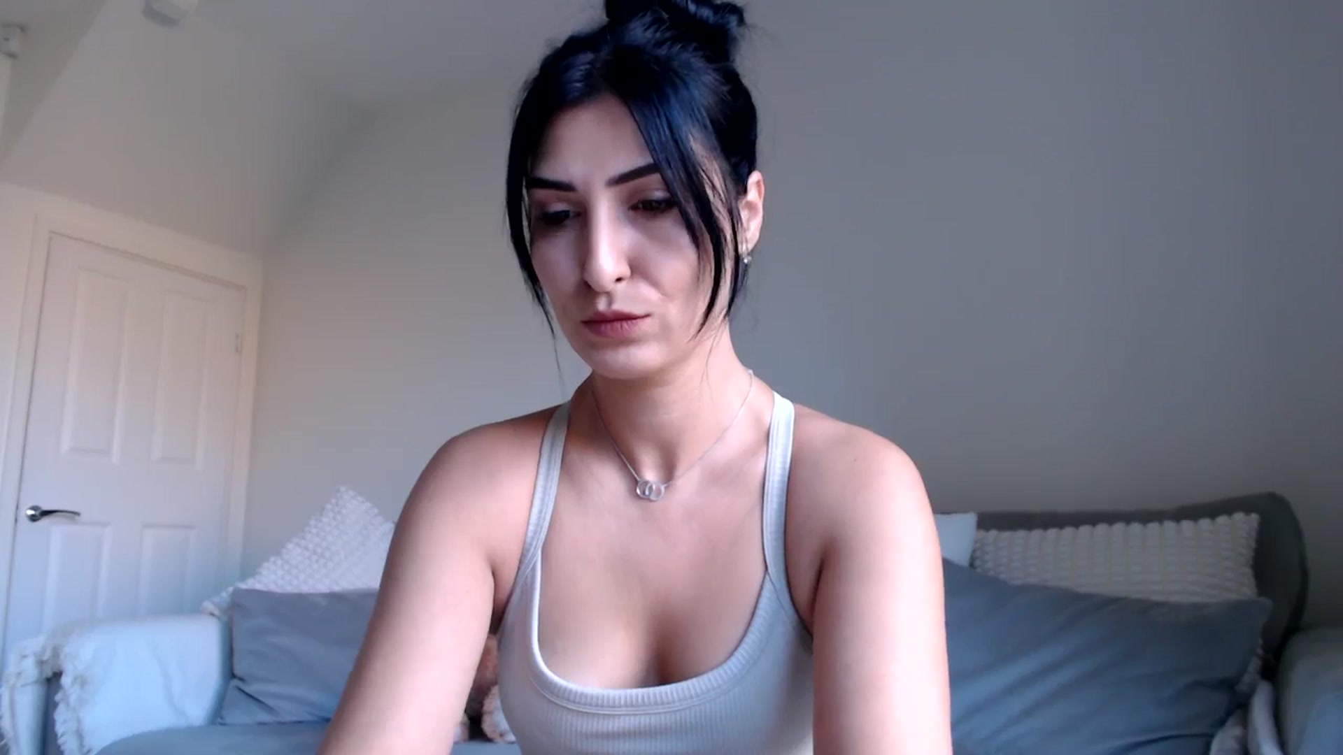 Gallery image thumbnail from LavIson's myfreecams stream on, 11/14/2024, 12:29 image 5 of 20