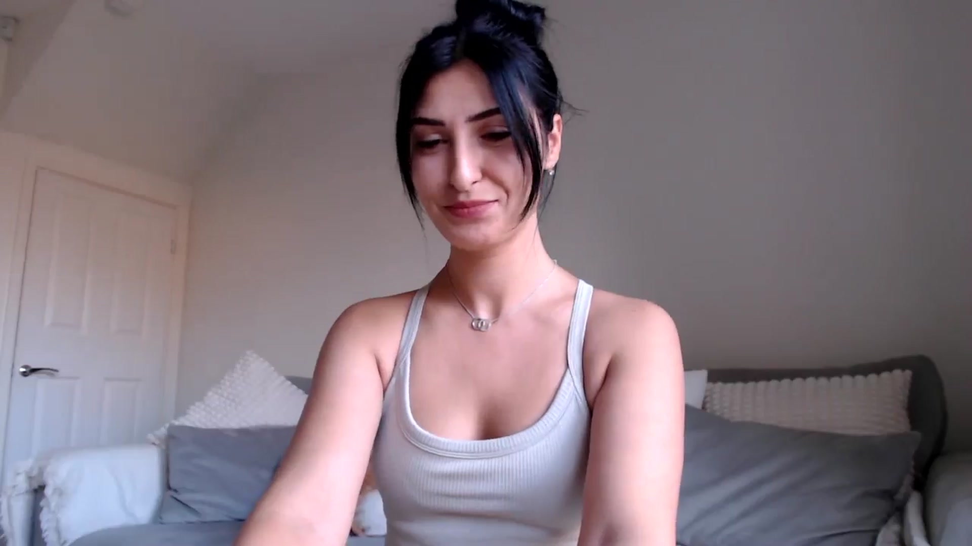 Gallery image thumbnail from LavIson's myfreecams stream on, 11/14/2024, 12:29 image 7 of 20