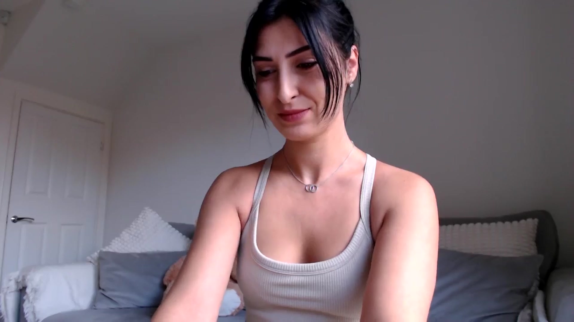 Gallery image thumbnail from LavIson's myfreecams stream on, 11/14/2024, 12:29 image 3 of 20