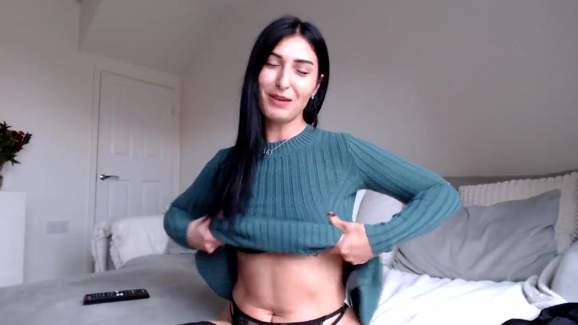 Gallery image thumbnail from LavIson's myfreecams stream on, 11/14/2024, 14:44 image 3 of 20