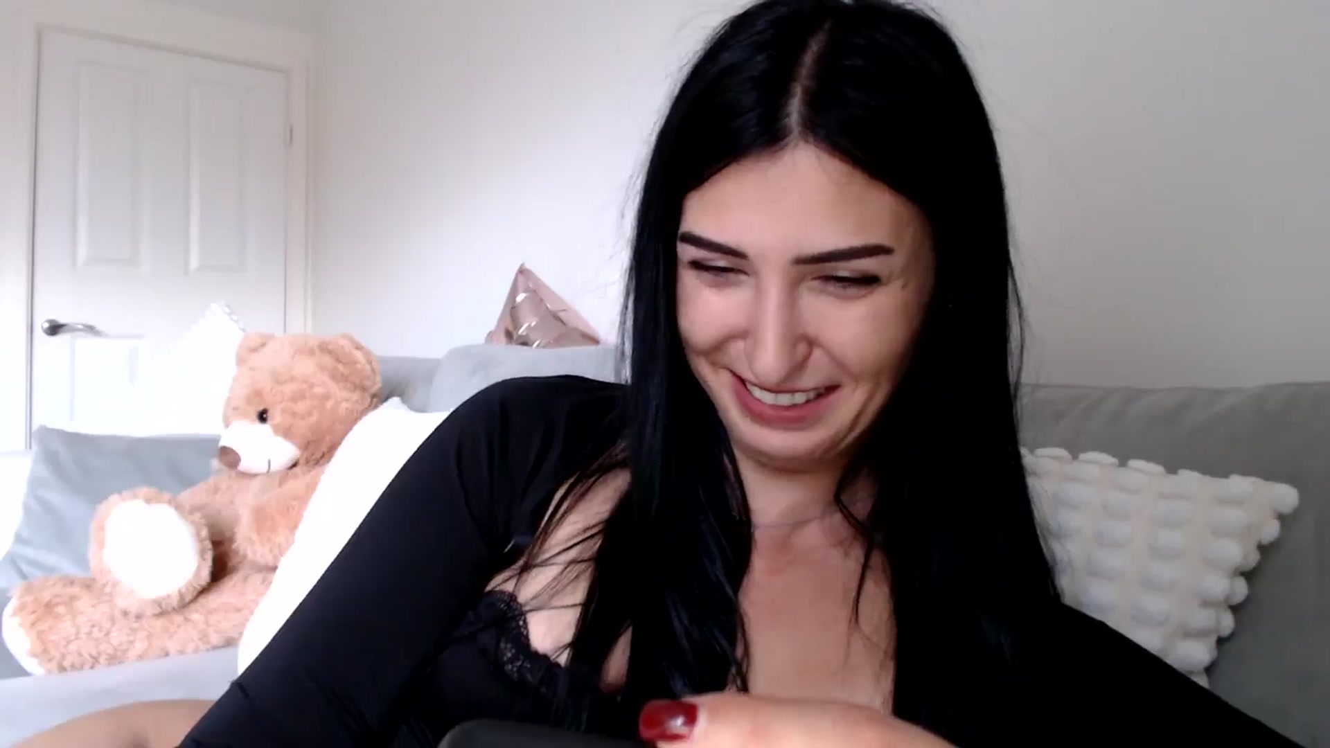 Gallery image thumbnail from LavIson's myfreecams stream on, 11/14/2024, 14:44 image 12 of 20