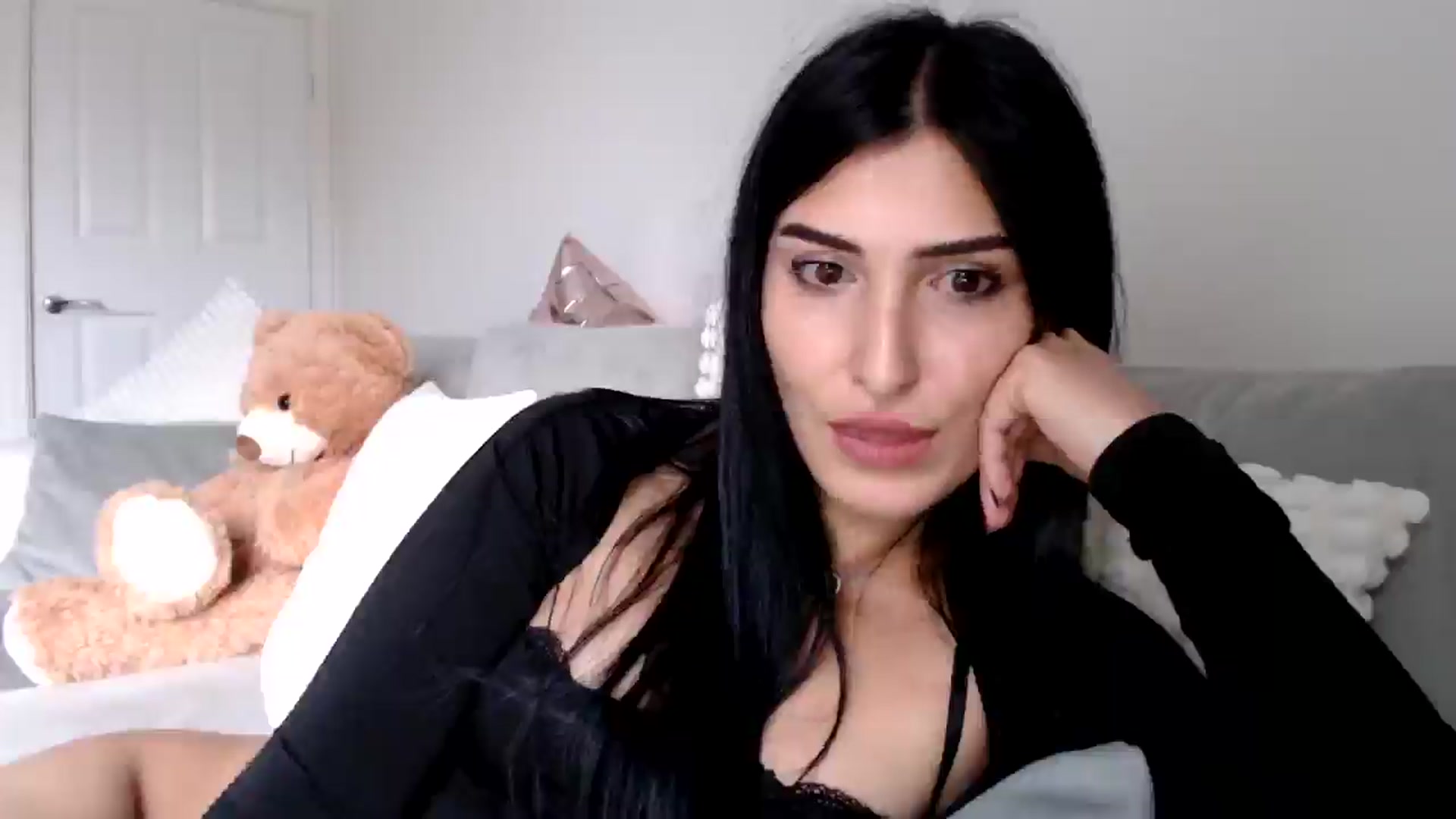 Gallery image thumbnail from LavIson's myfreecams stream on, 11/14/2024, 14:51 image 16 of 20