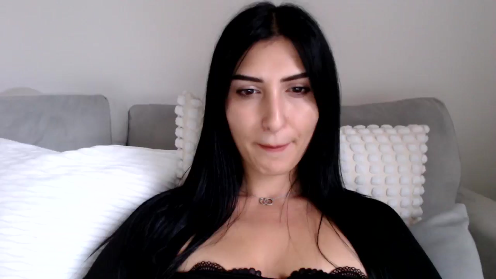 Gallery image thumbnail from LavIson's myfreecams stream on, 11/14/2024, 15:06 image 16 of 20