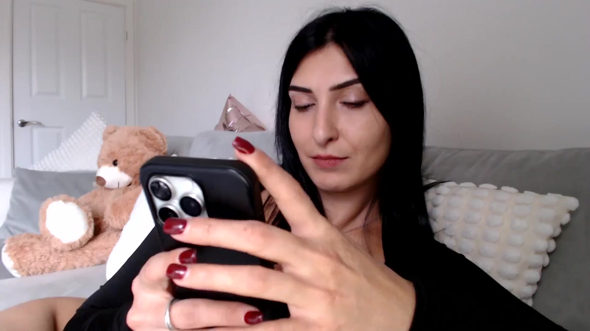 Gallery image thumbnail from LavIson's myfreecams stream on, 11/14/2024, 15:06 image 2 of 20