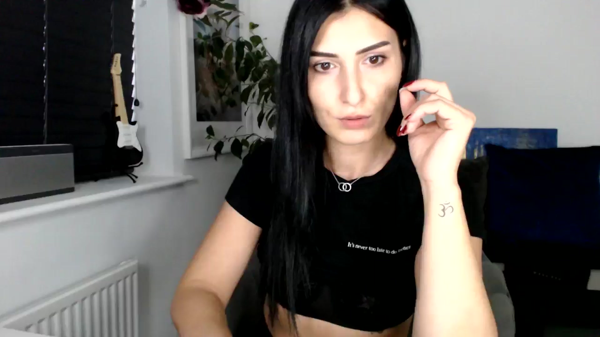 Gallery image thumbnail from LavIson's myfreecams stream on, 11/14/2024, 16:23 image 7 of 20