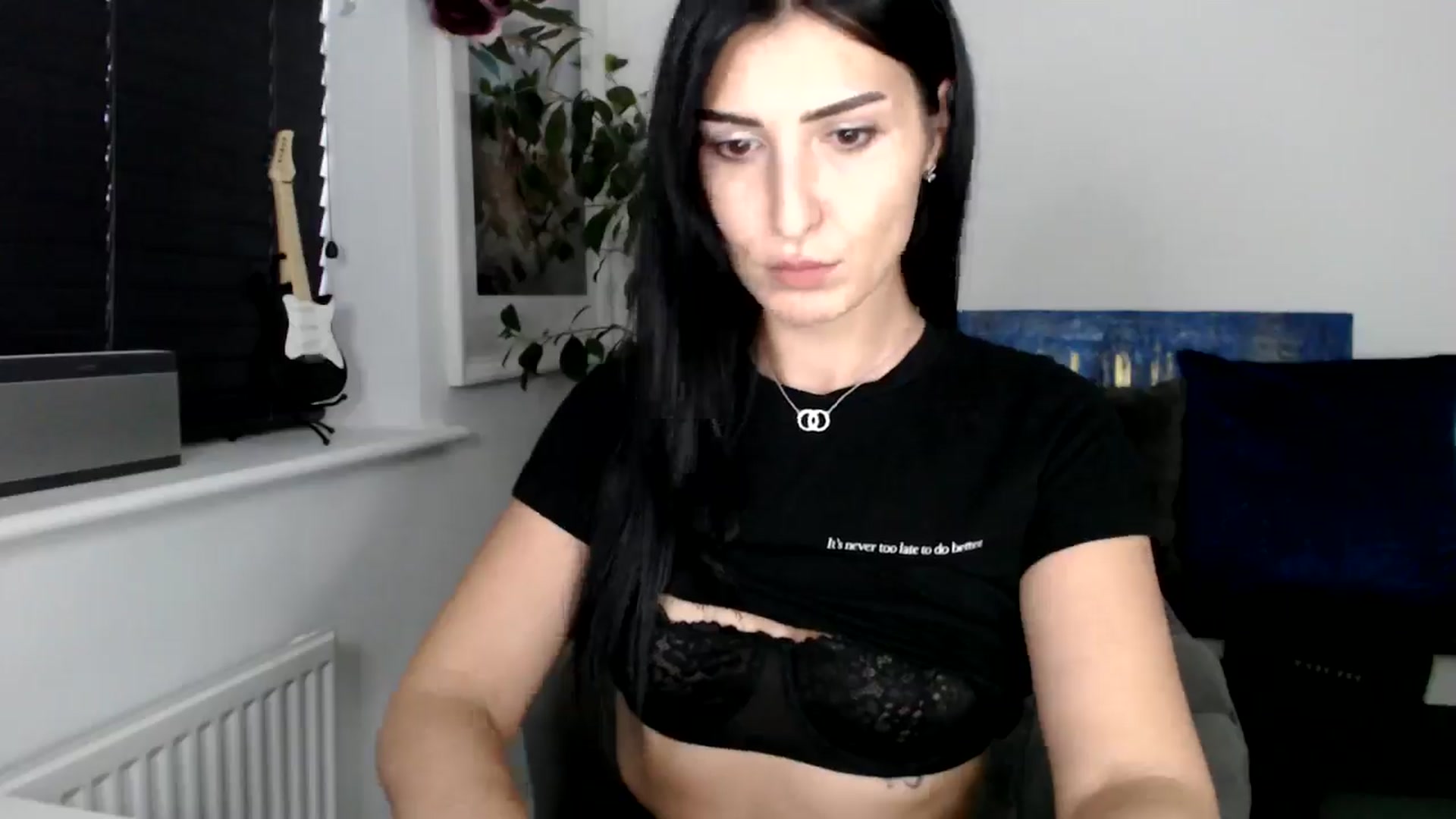 Gallery image thumbnail from LavIson's myfreecams stream on, 11/14/2024, 16:23 image 5 of 20