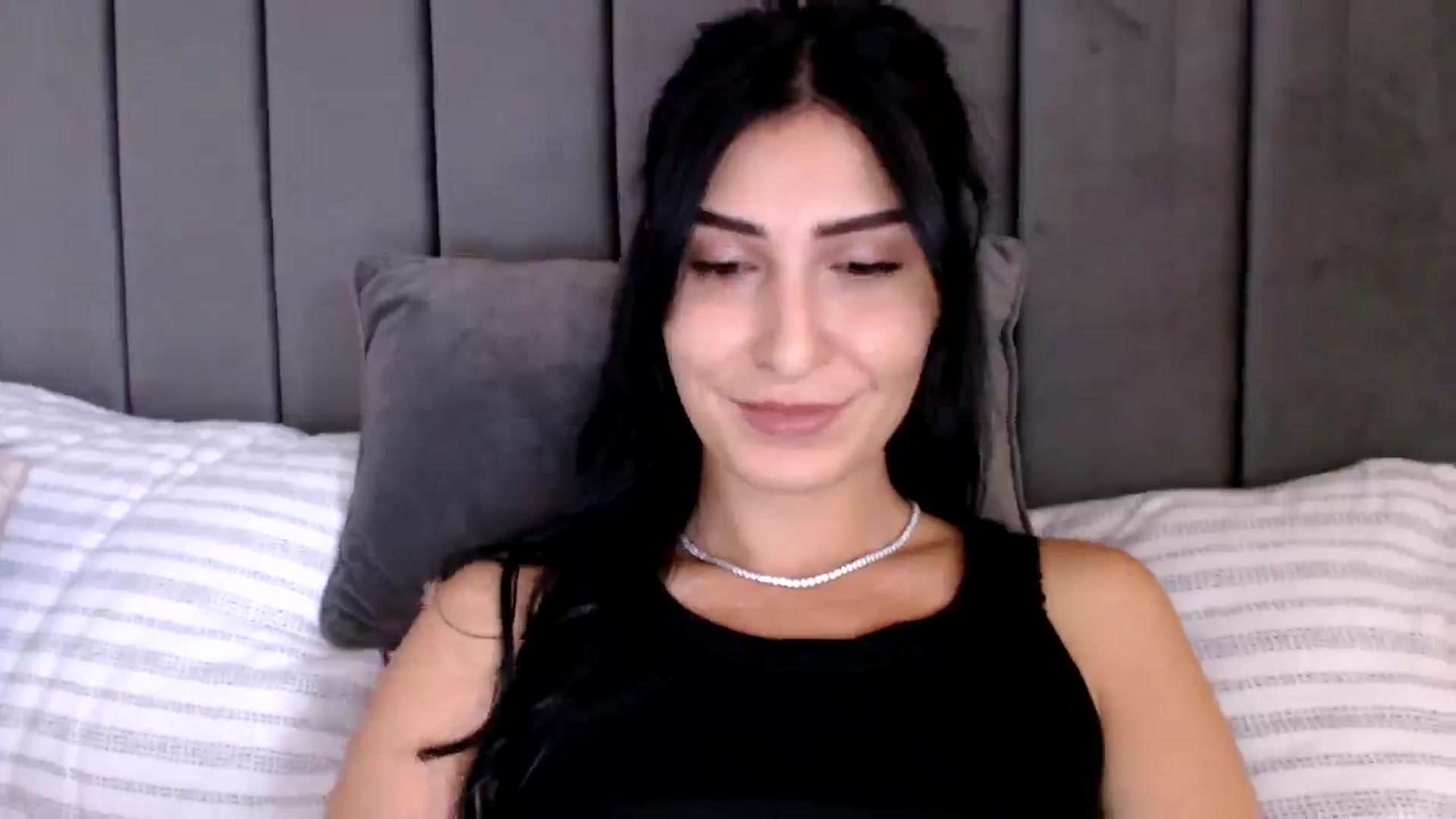 Gallery image thumbnail from LavIson's myfreecams stream on, 11/15/2024, 11:19 image 2 of 20