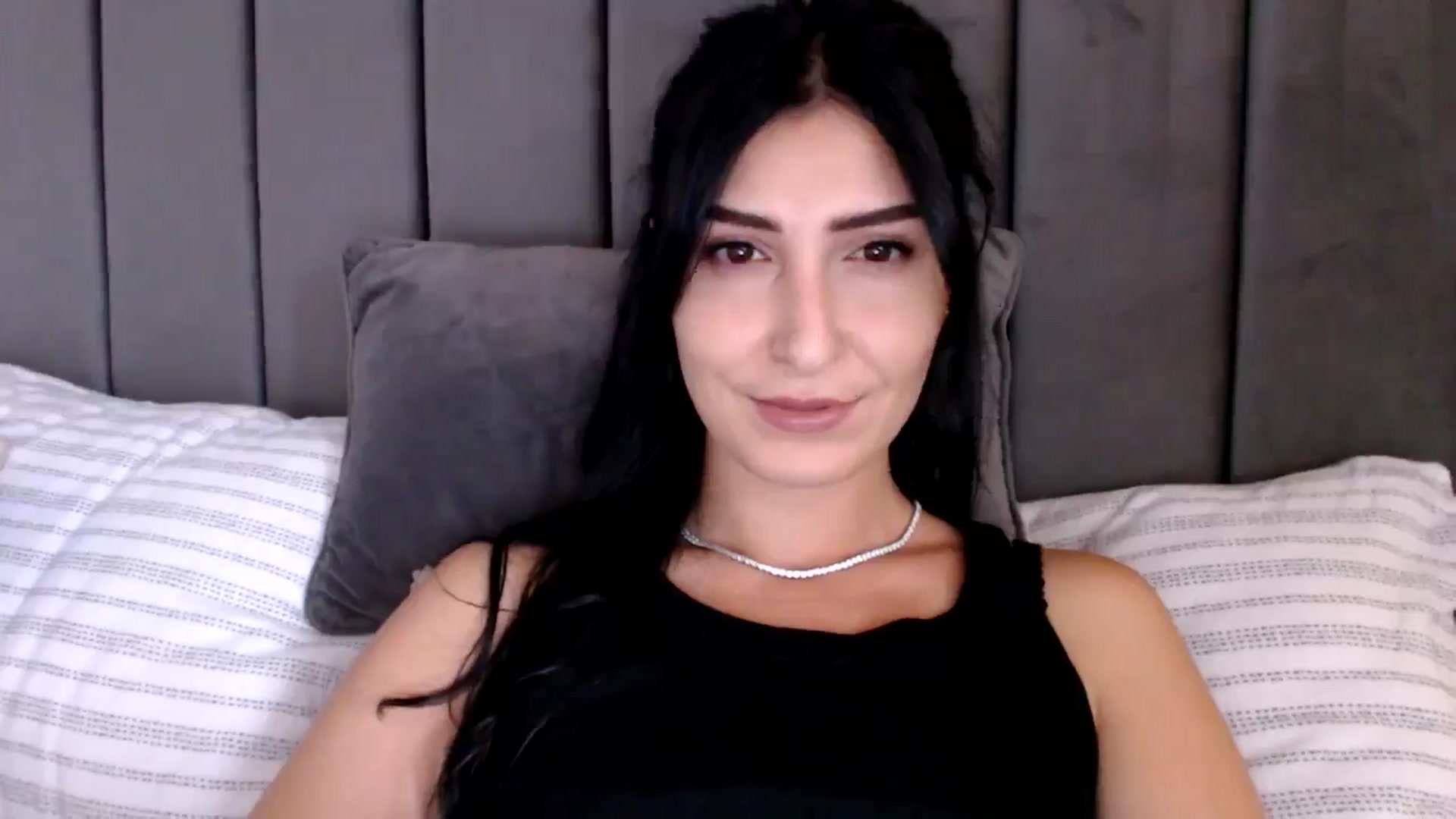 Gallery image thumbnail from LavIson's myfreecams stream on, 11/15/2024, 11:19 image 3 of 20